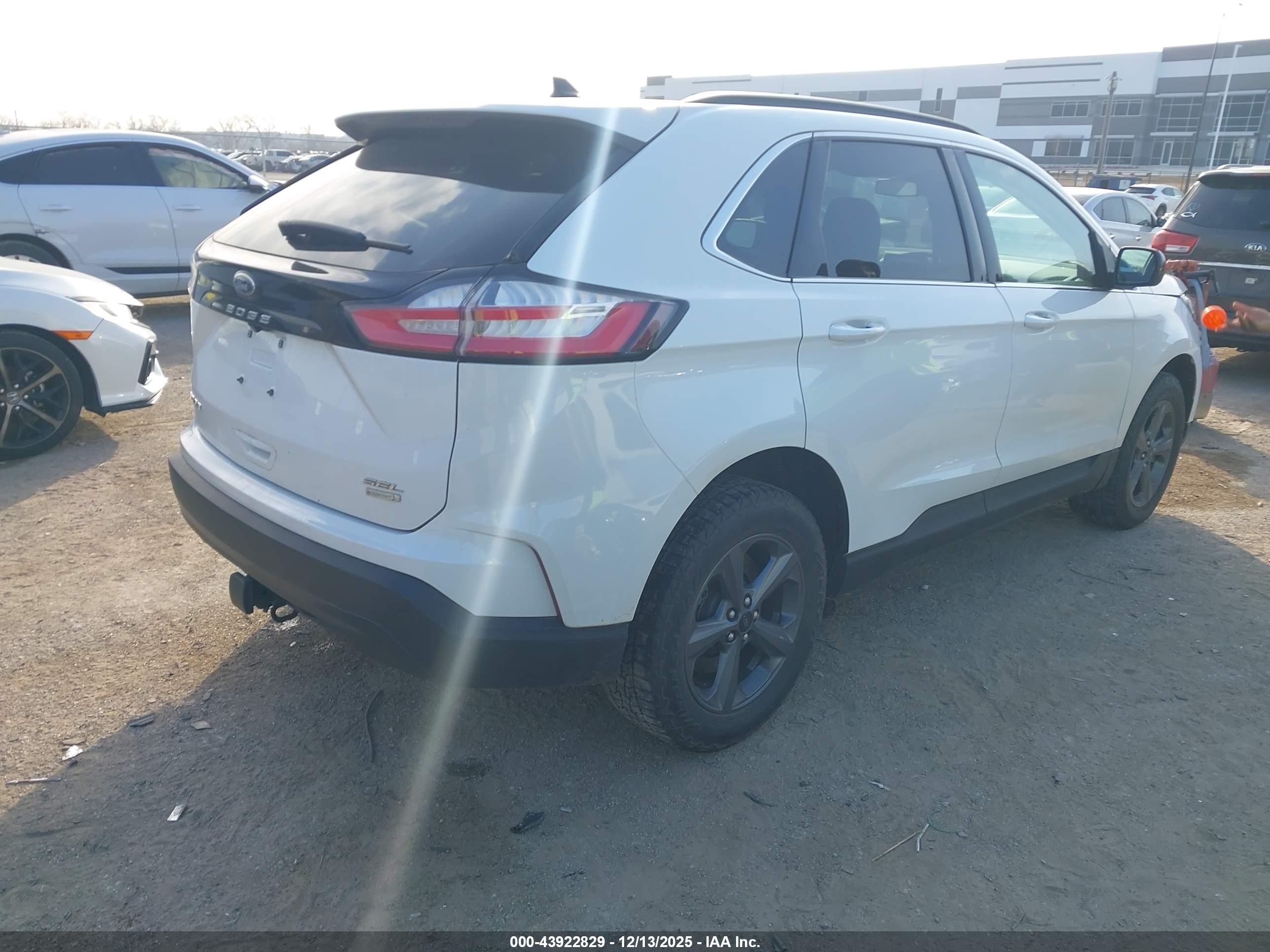 FORD EDGE image 4