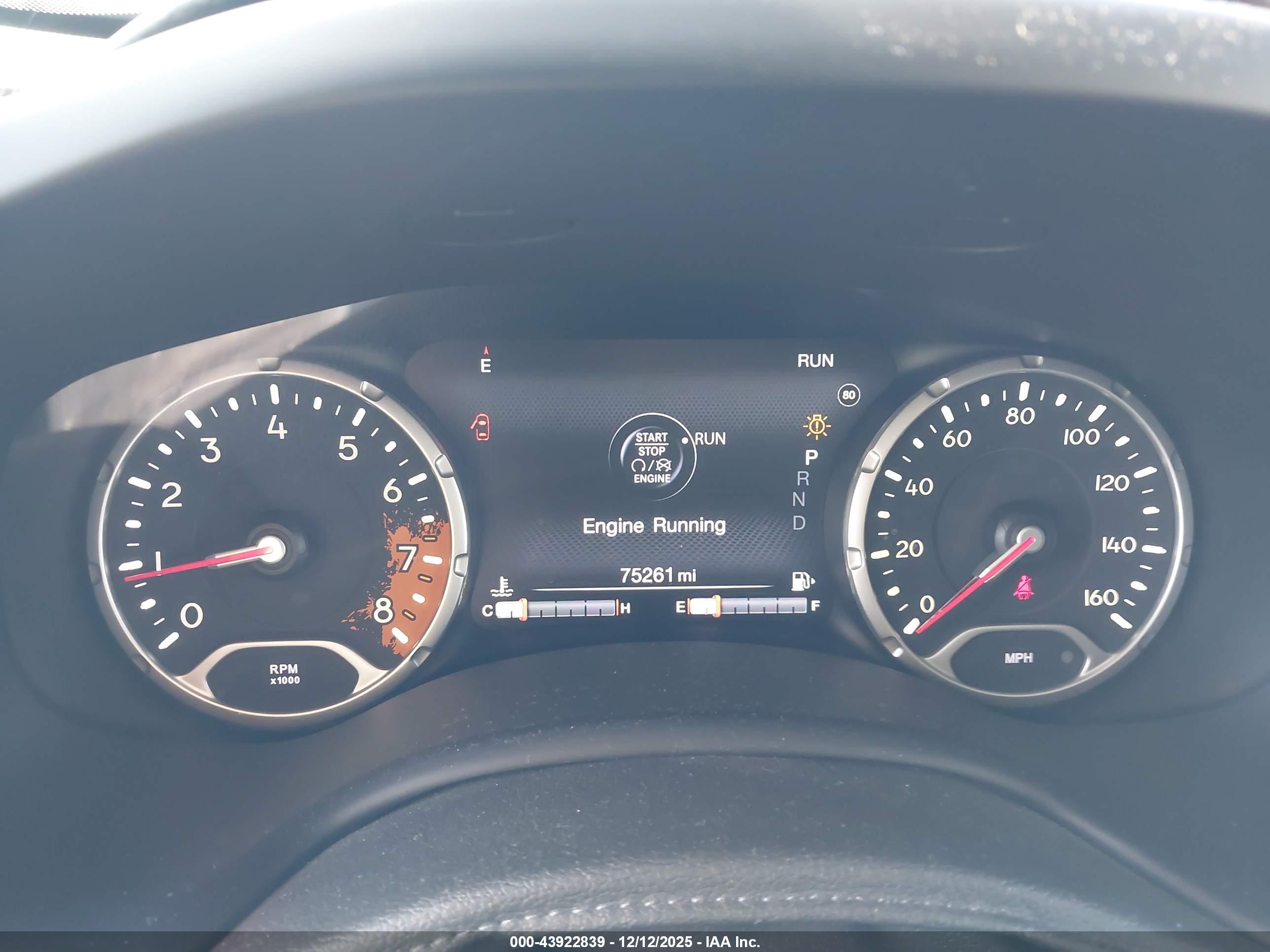 JEEP RENEGADE image 7
