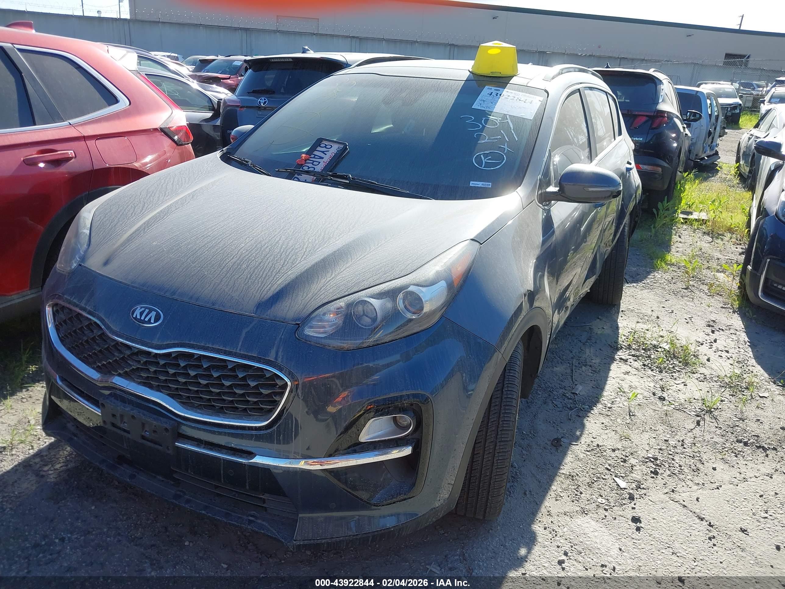 KIA SPORTAGE image 2