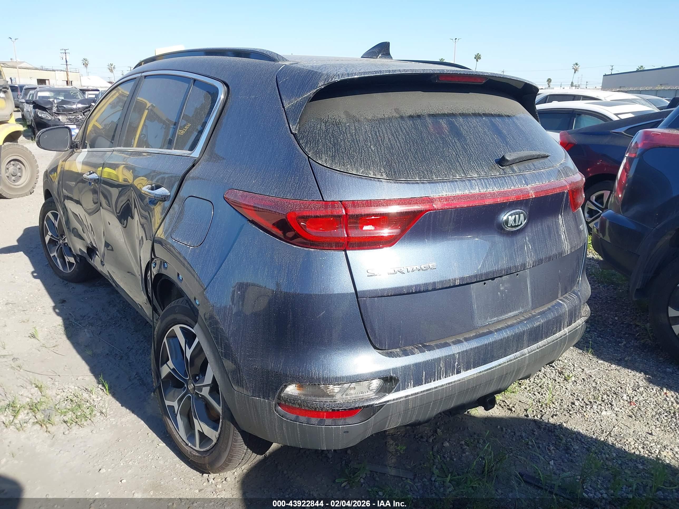 KIA SPORTAGE image 3