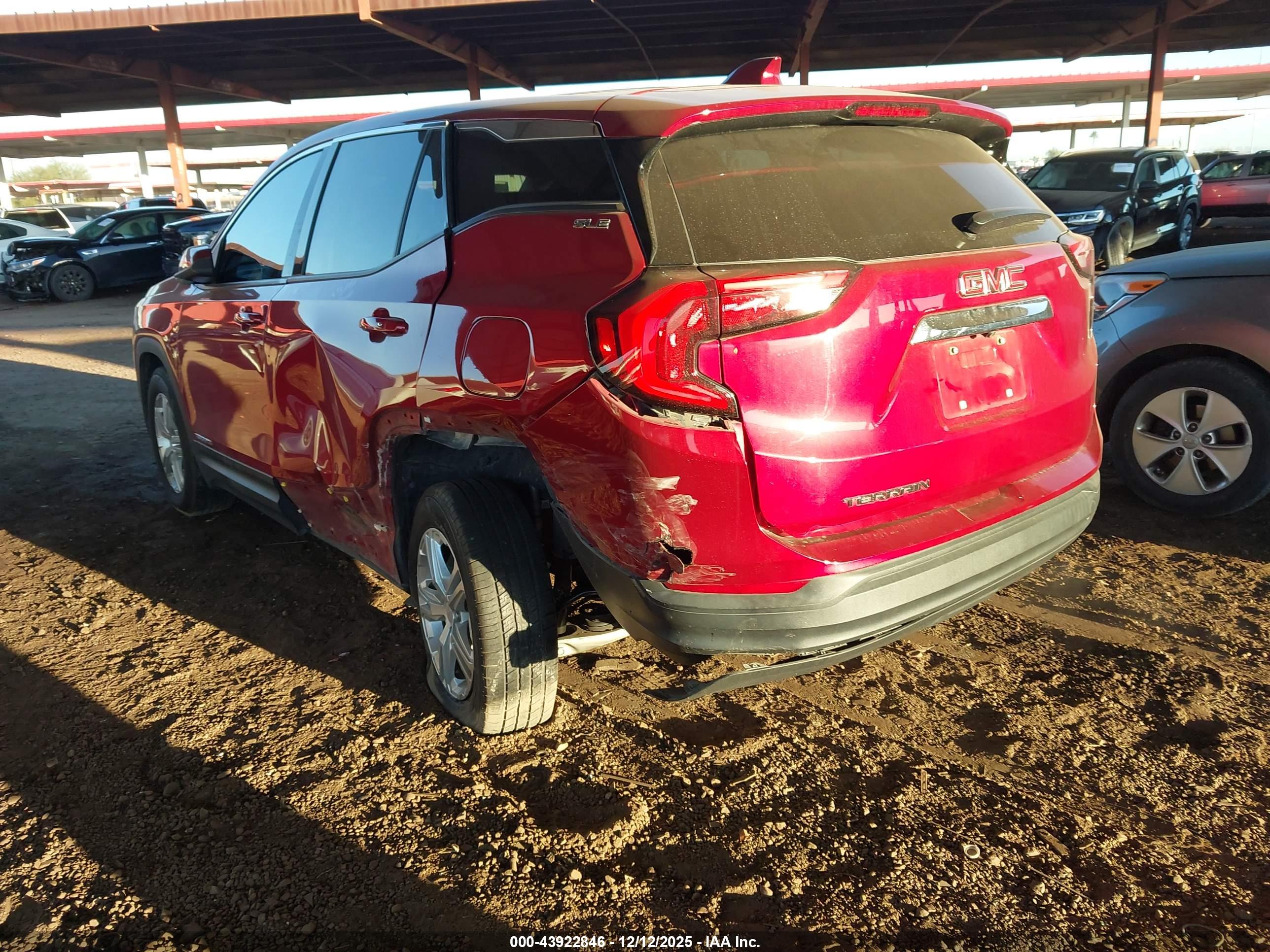 GMC TERRAIN image 3