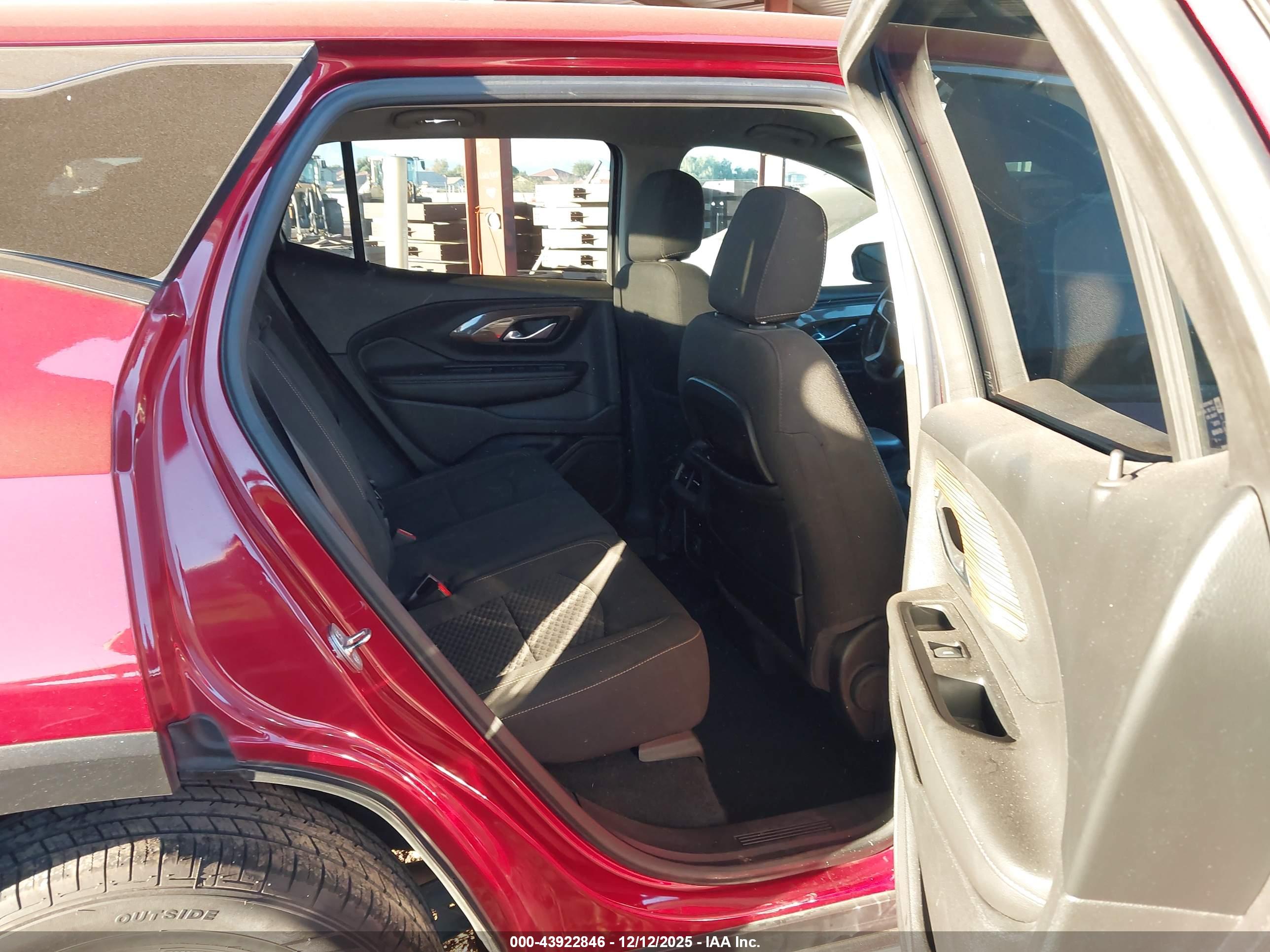 GMC TERRAIN image 8