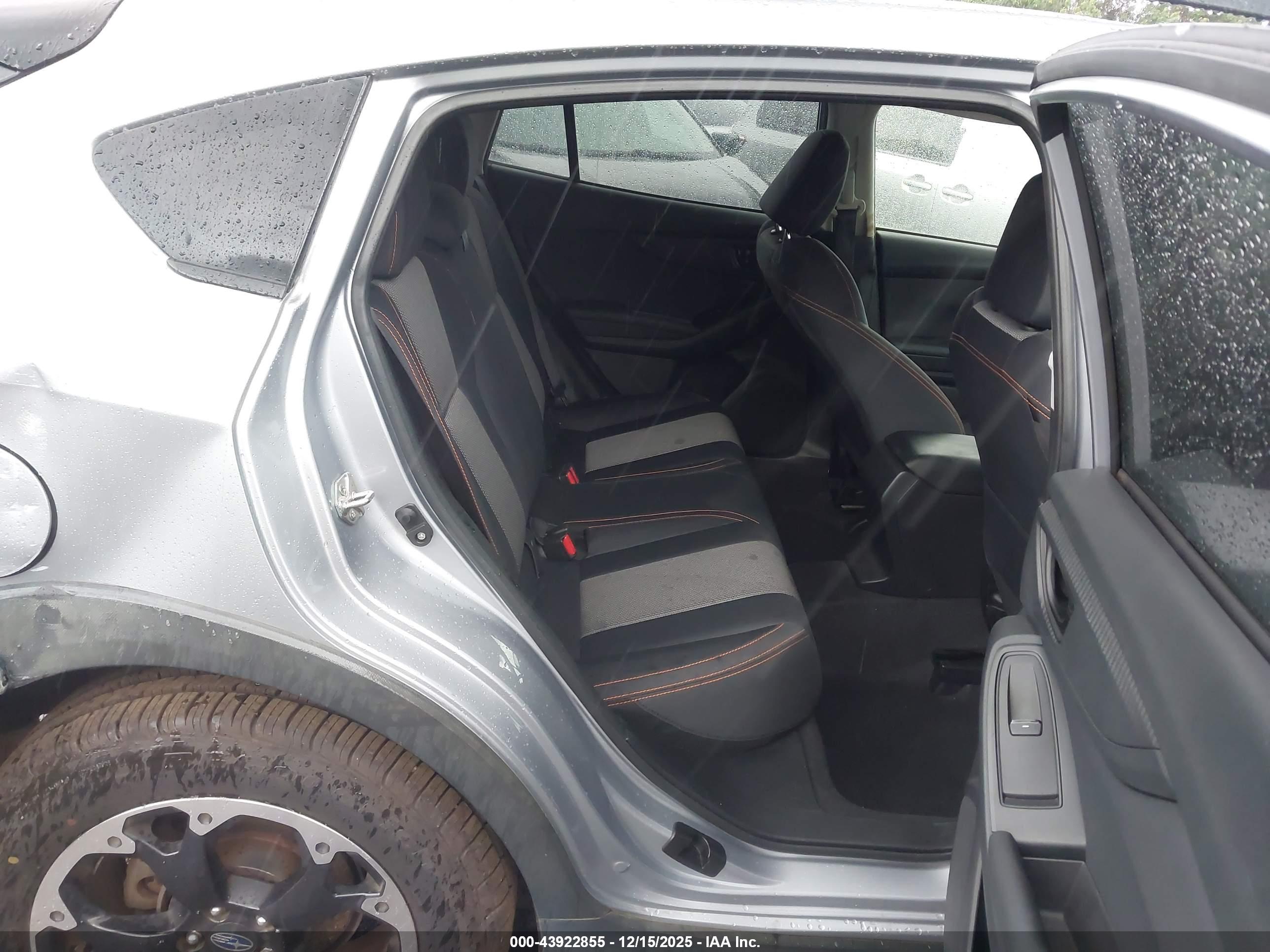 SUBARU CROSSTREK image 8