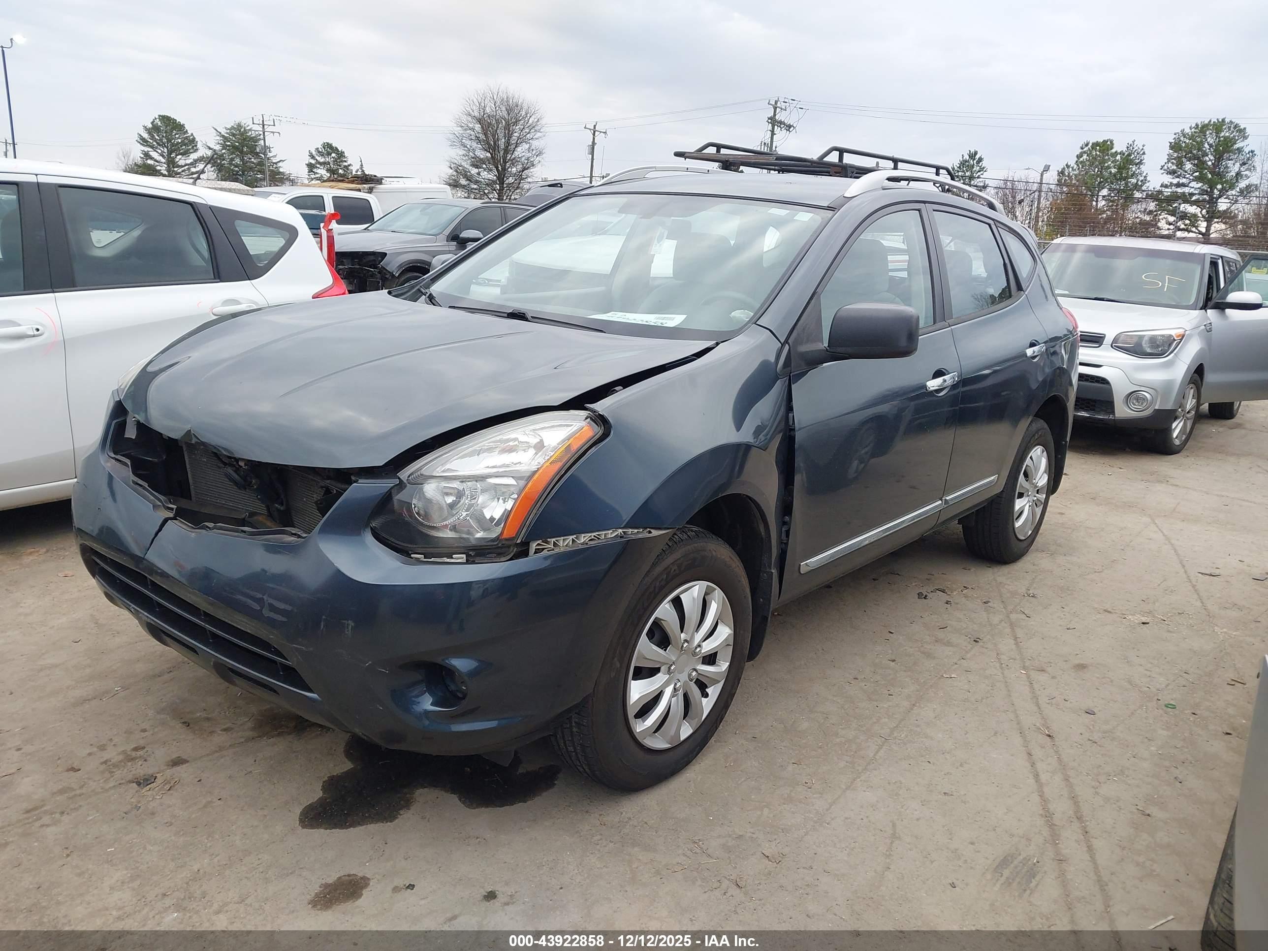 NISSAN ROGUE image 2