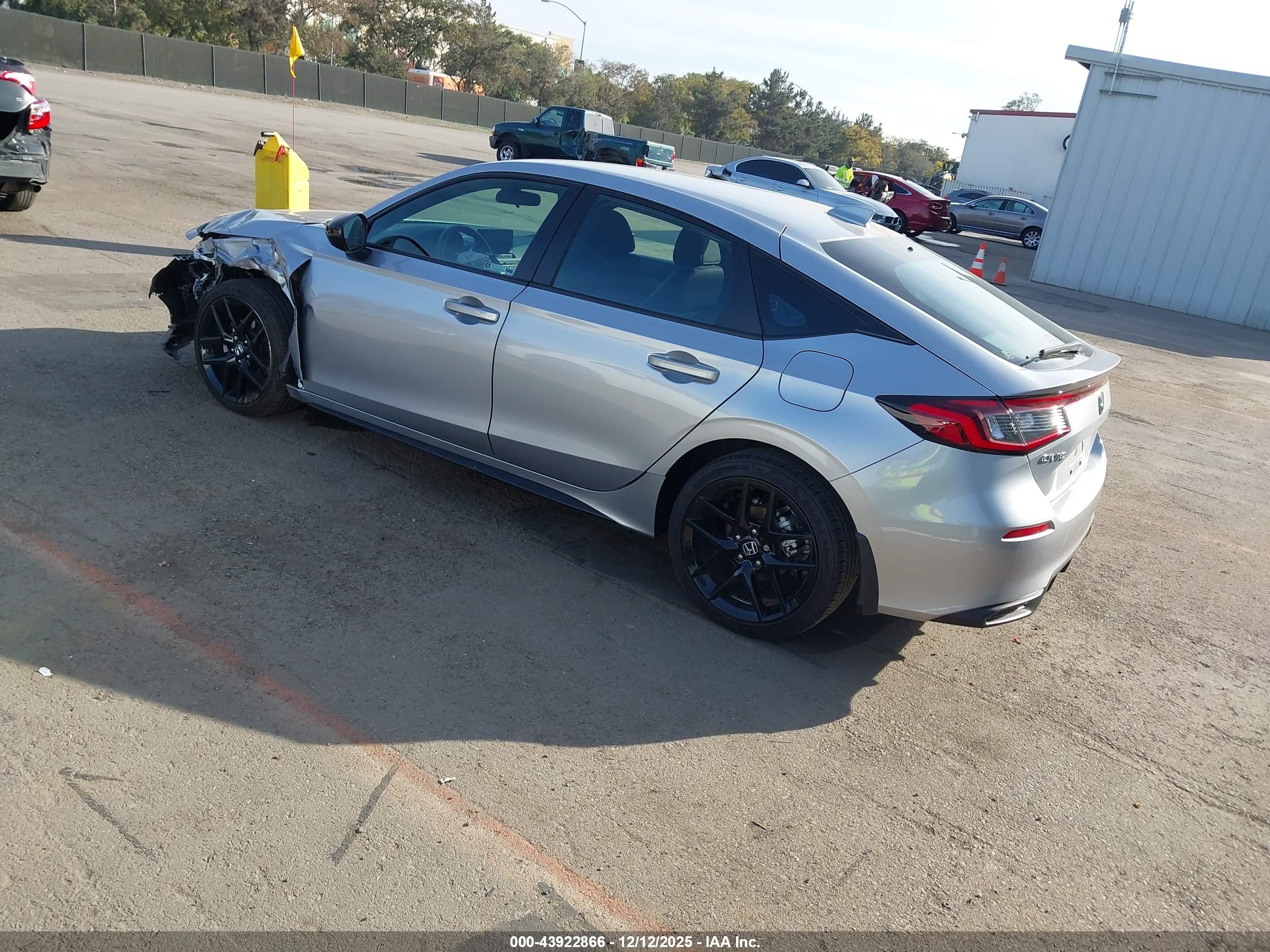 HONDA CIVIC image 3