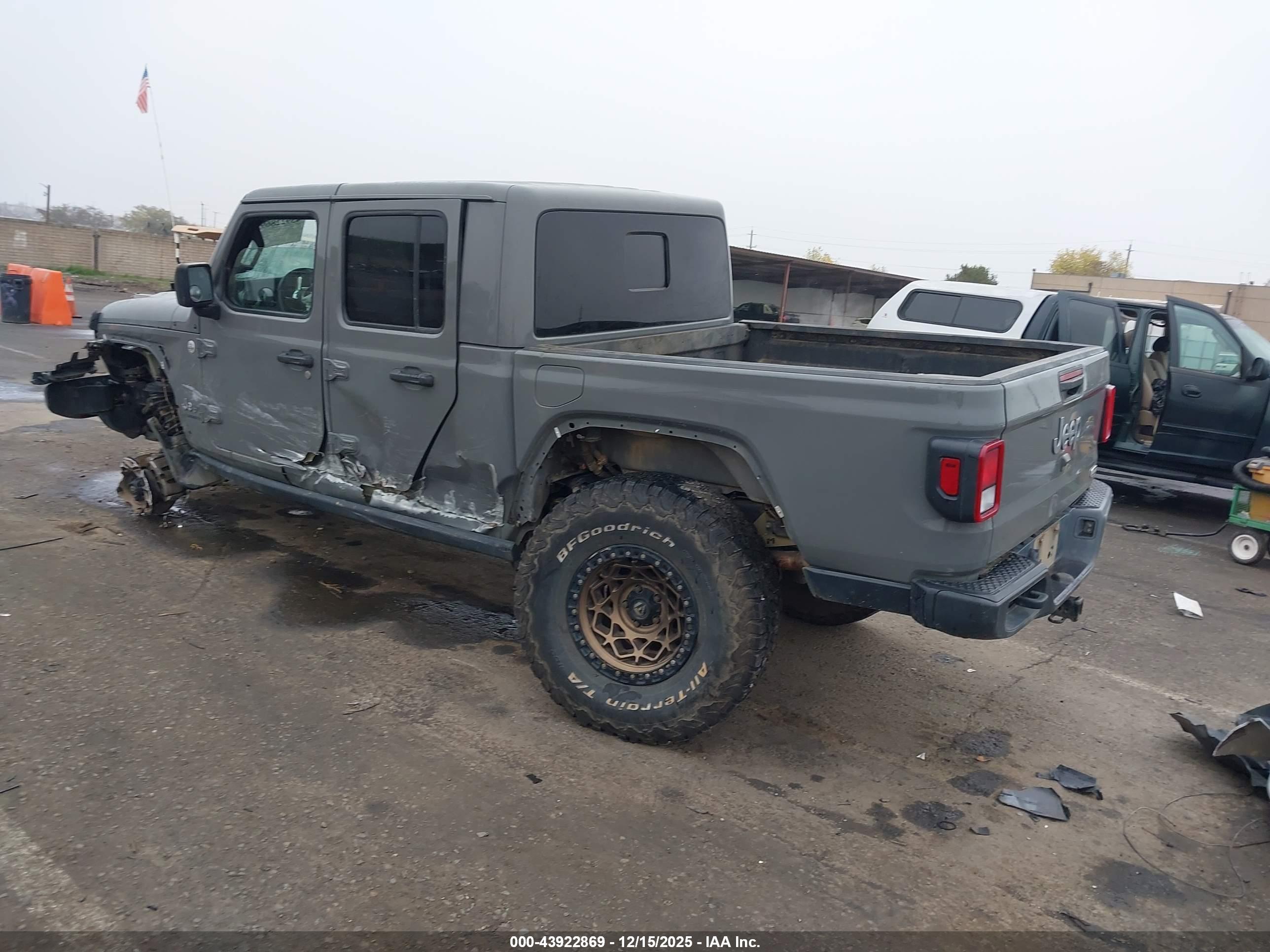 JEEP GLADIATOR image 3