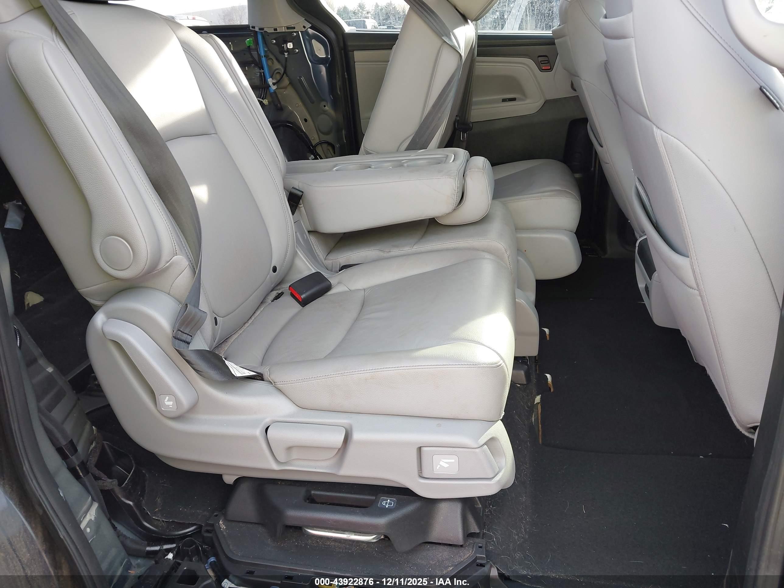 HONDA ODYSSEY image 8