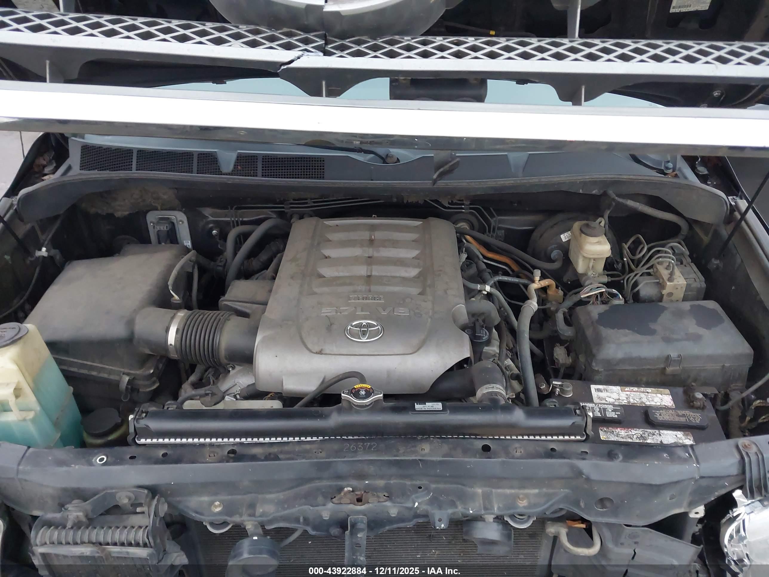 TOYOTA TUNDRA image 10