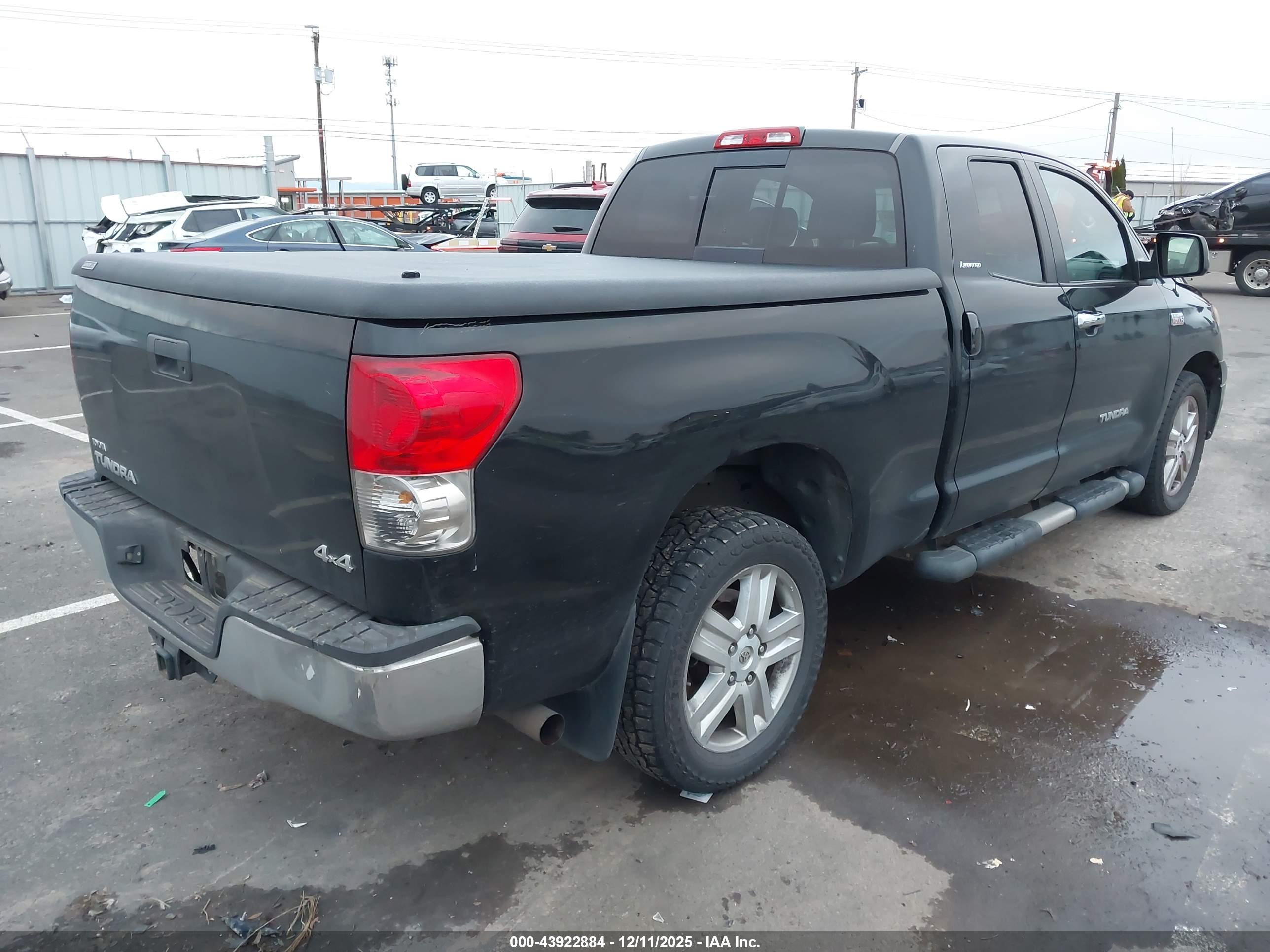 TOYOTA TUNDRA image 4