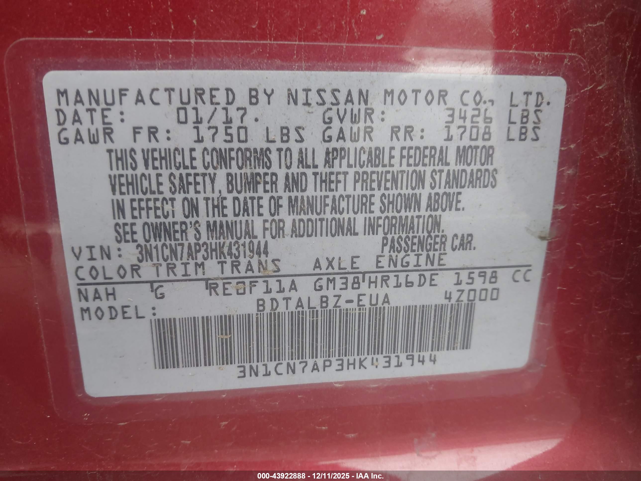 NISSAN VERSA image 9
