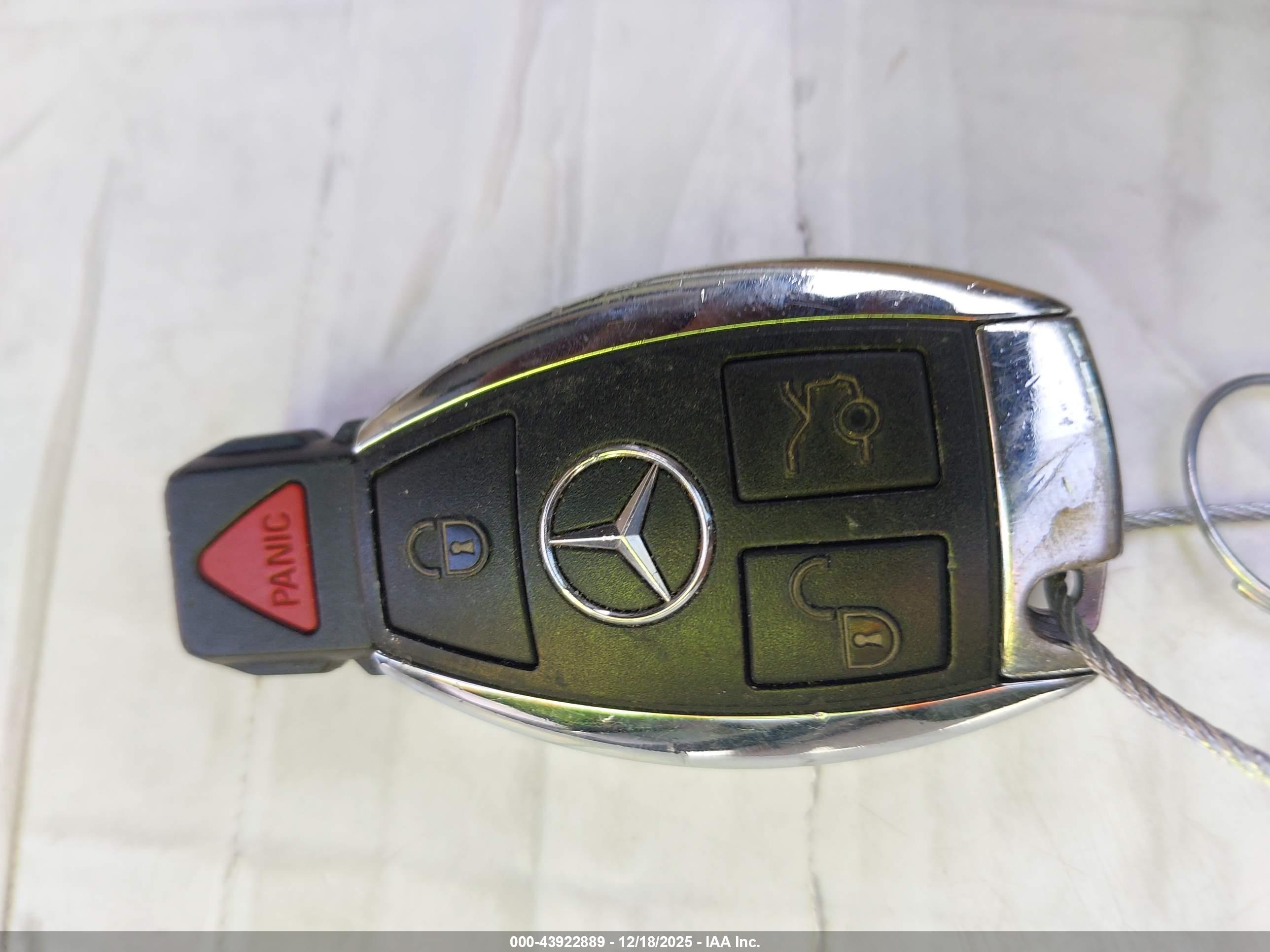 MERCEDES-BENZ GLK image 11