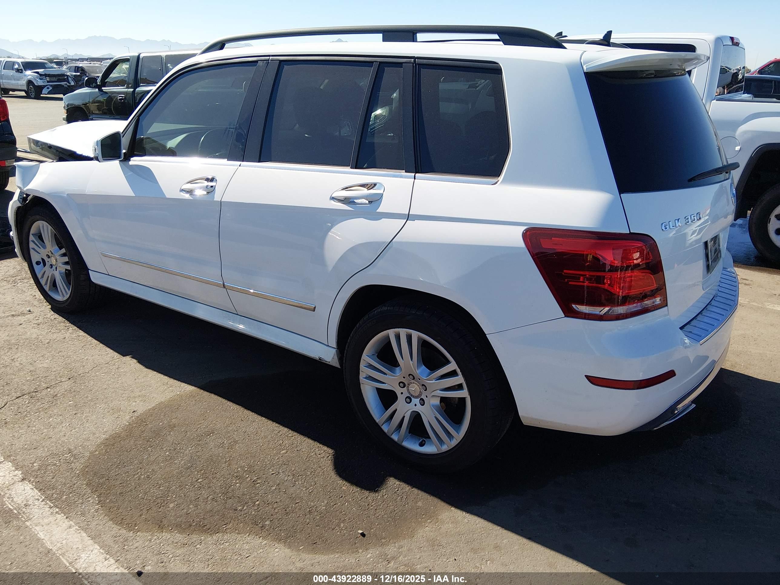 MERCEDES-BENZ GLK image 3