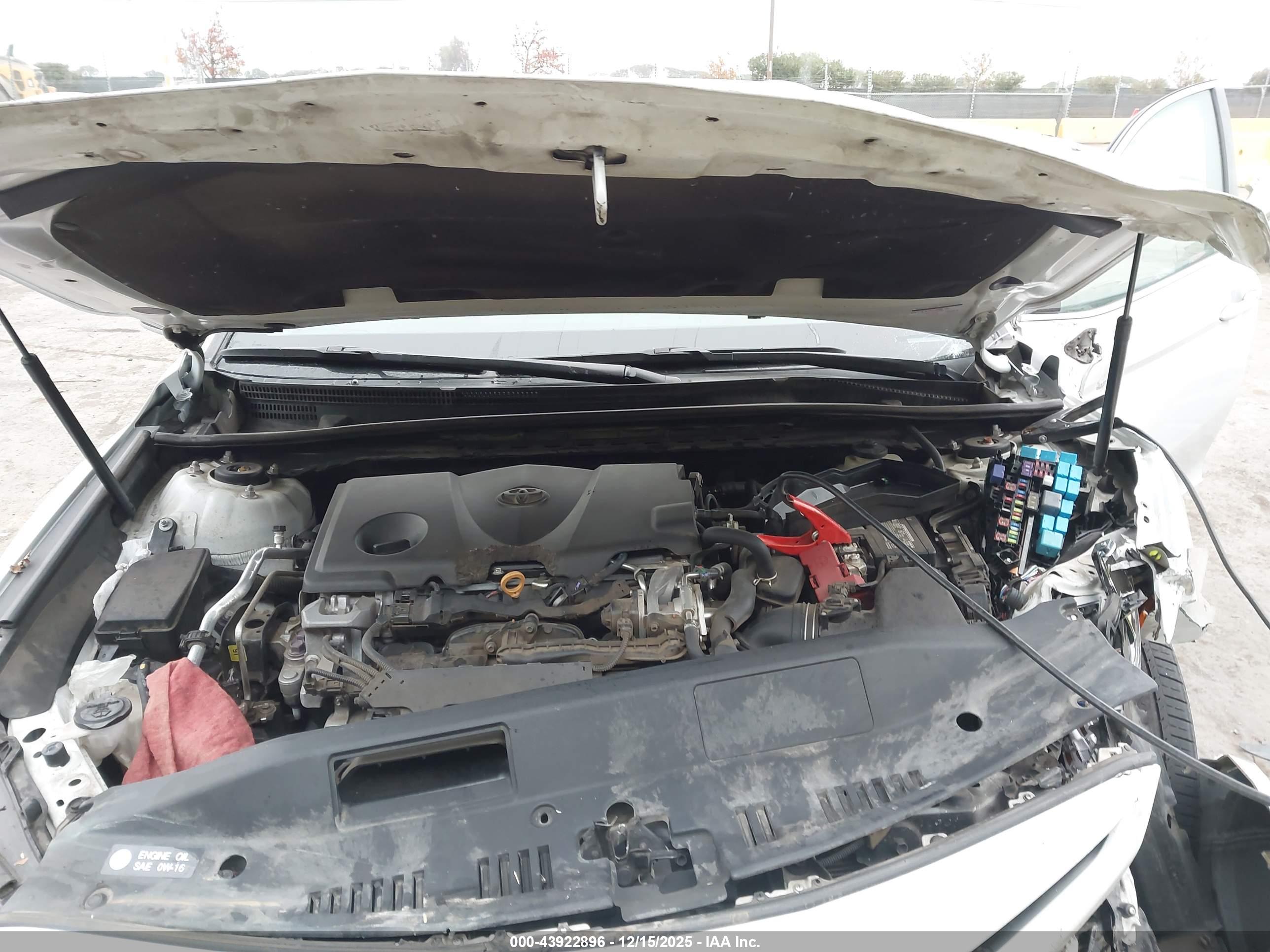 TOYOTA CAMRY image 10
