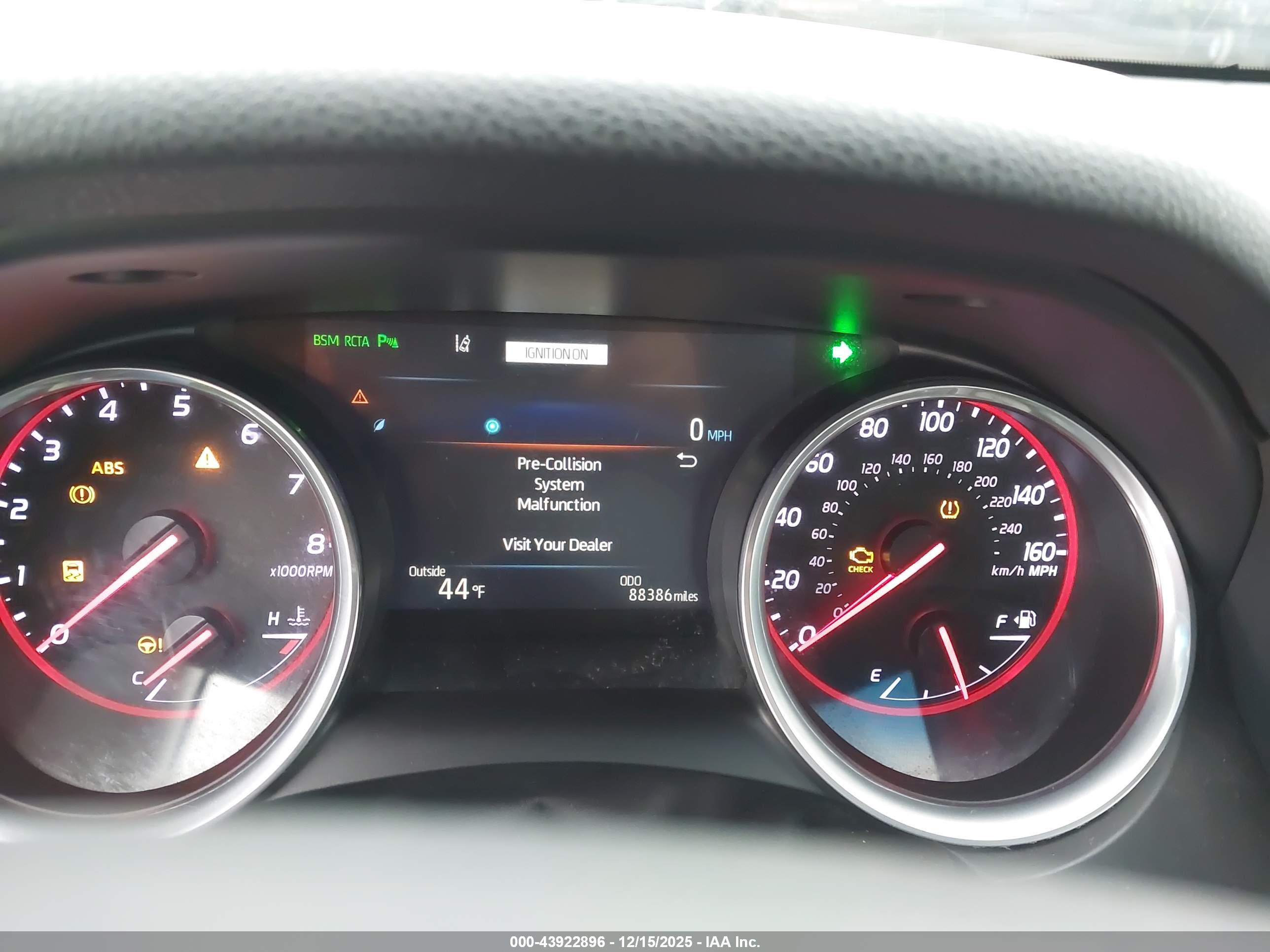 TOYOTA CAMRY image 7