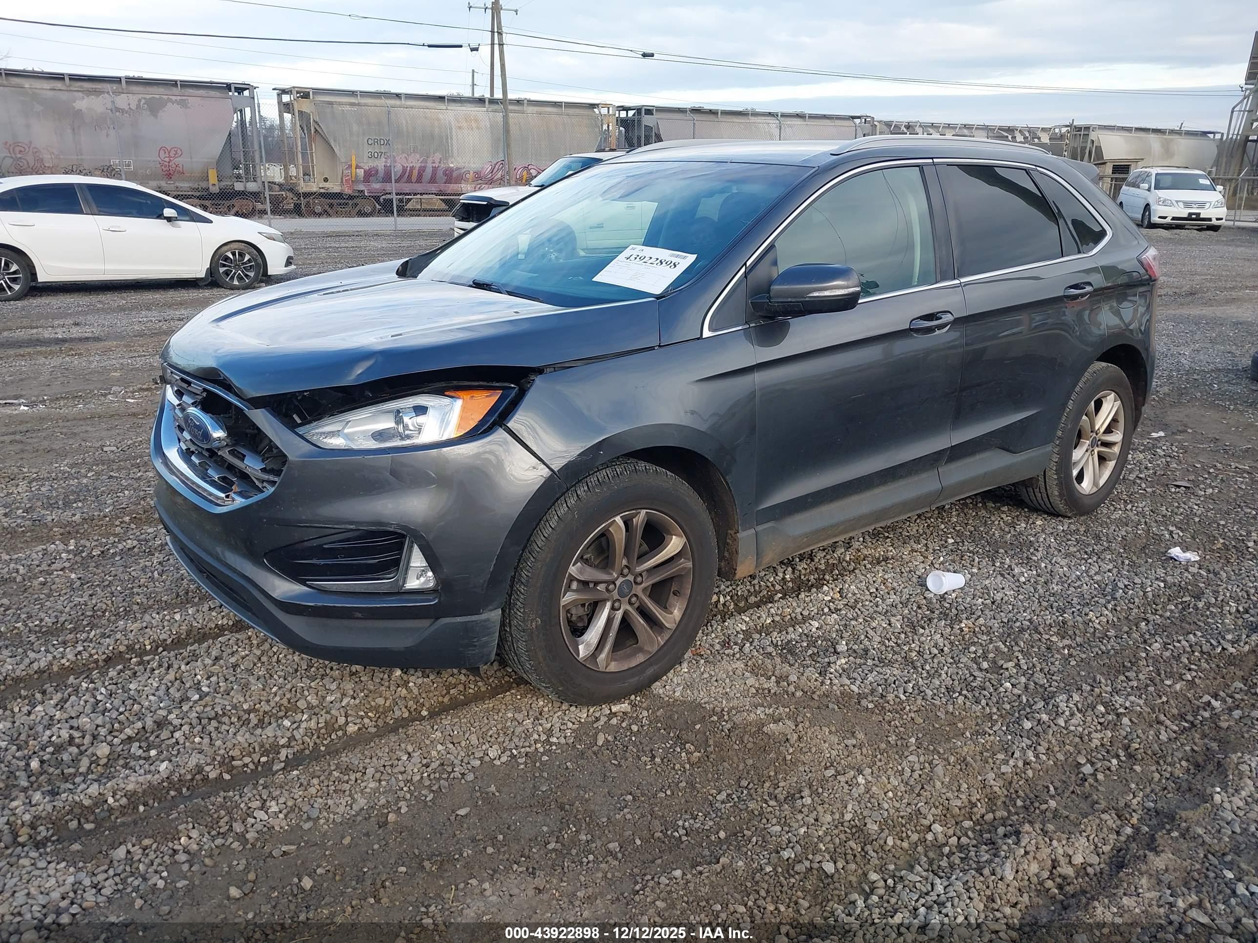 FORD EDGE image 2