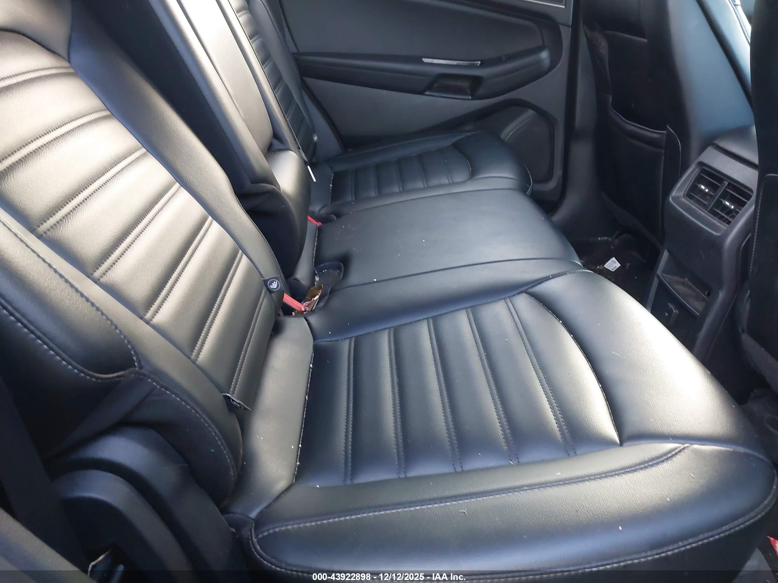 FORD EDGE image 8
