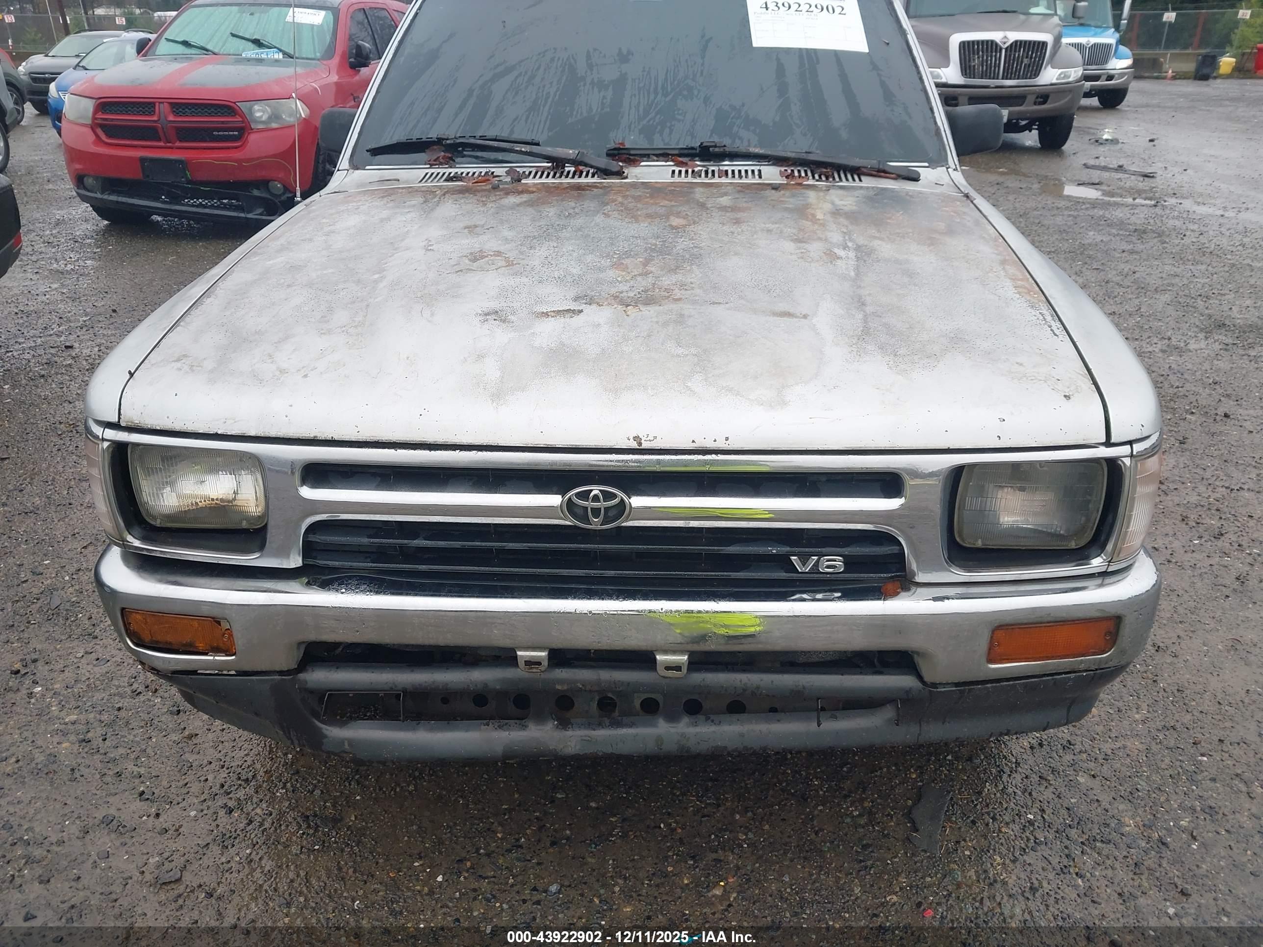 TOYOTA PICKUP image 6