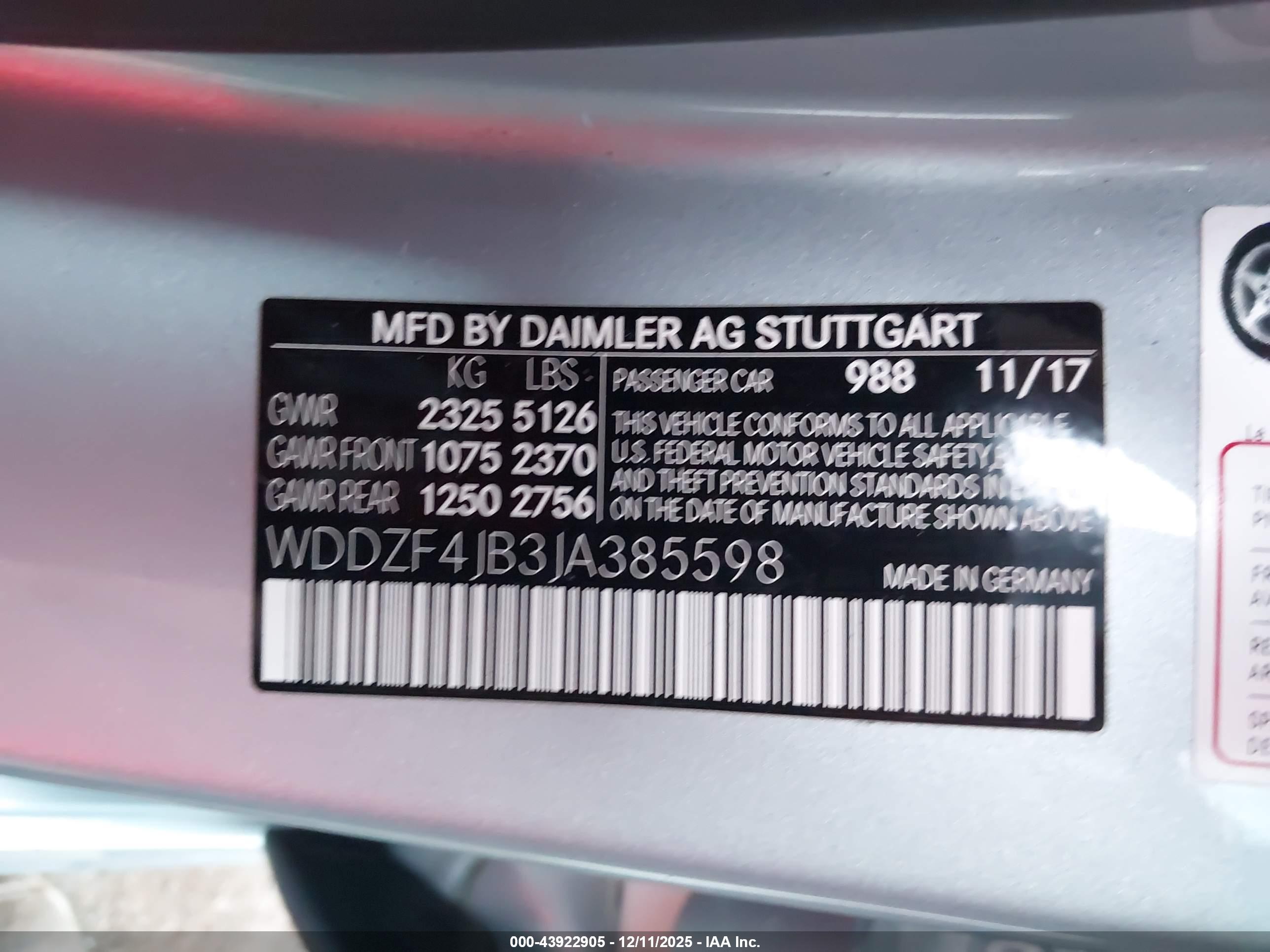 MERCEDES-BENZ E image 9