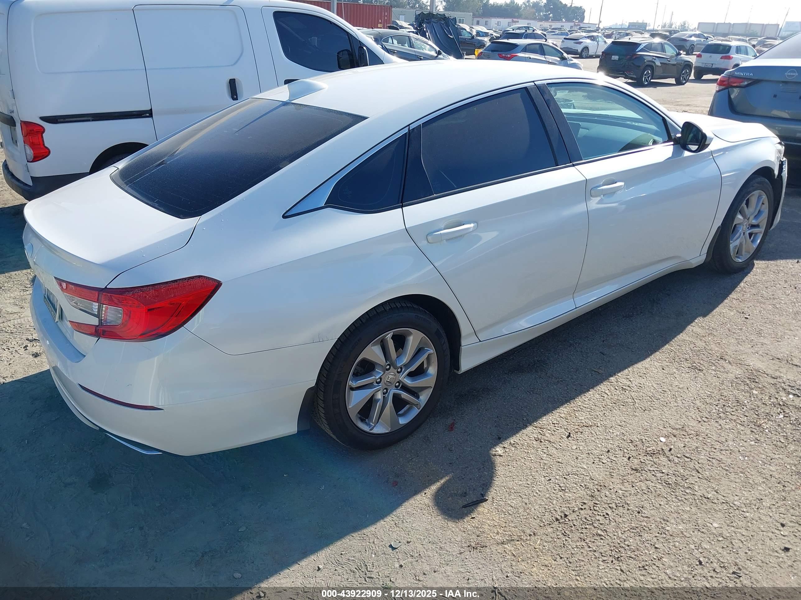 HONDA ACCORD image 4
