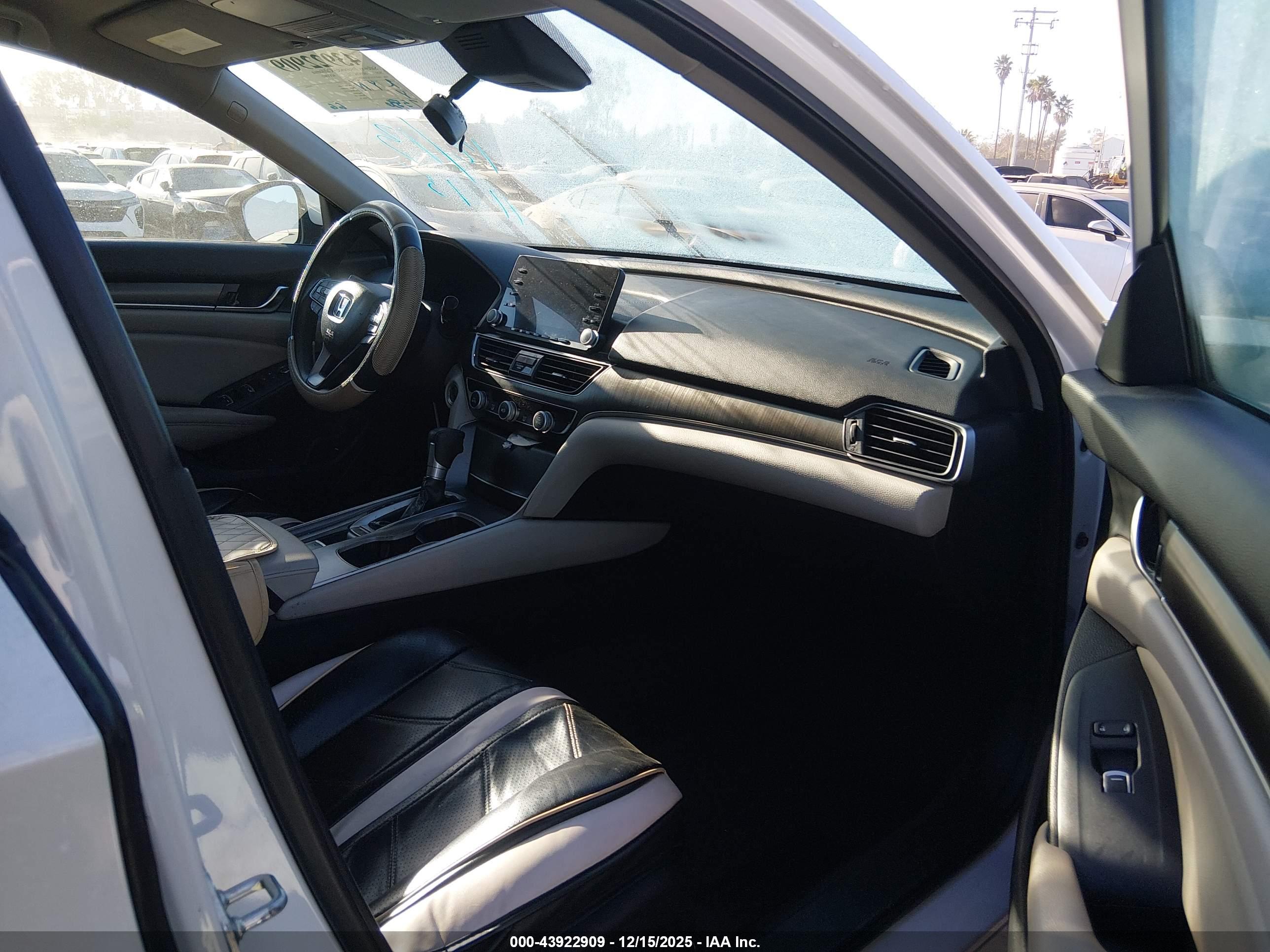 HONDA ACCORD image 5