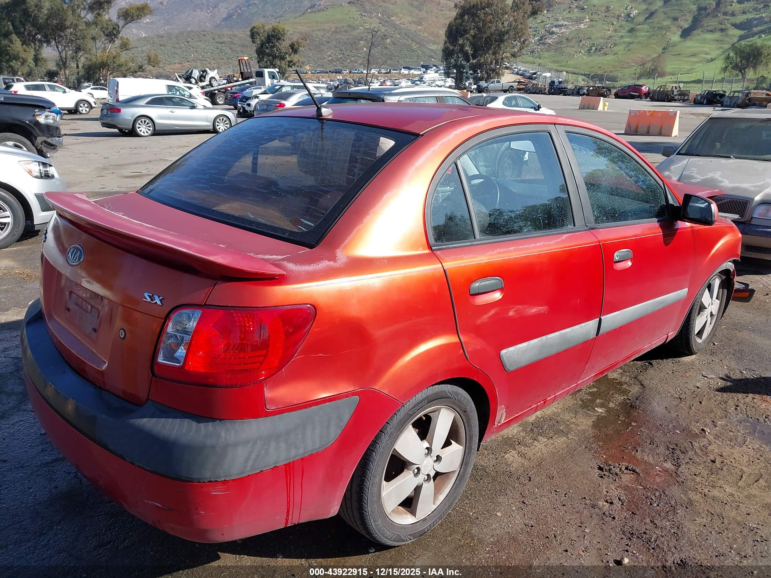 KIA RIO image 4