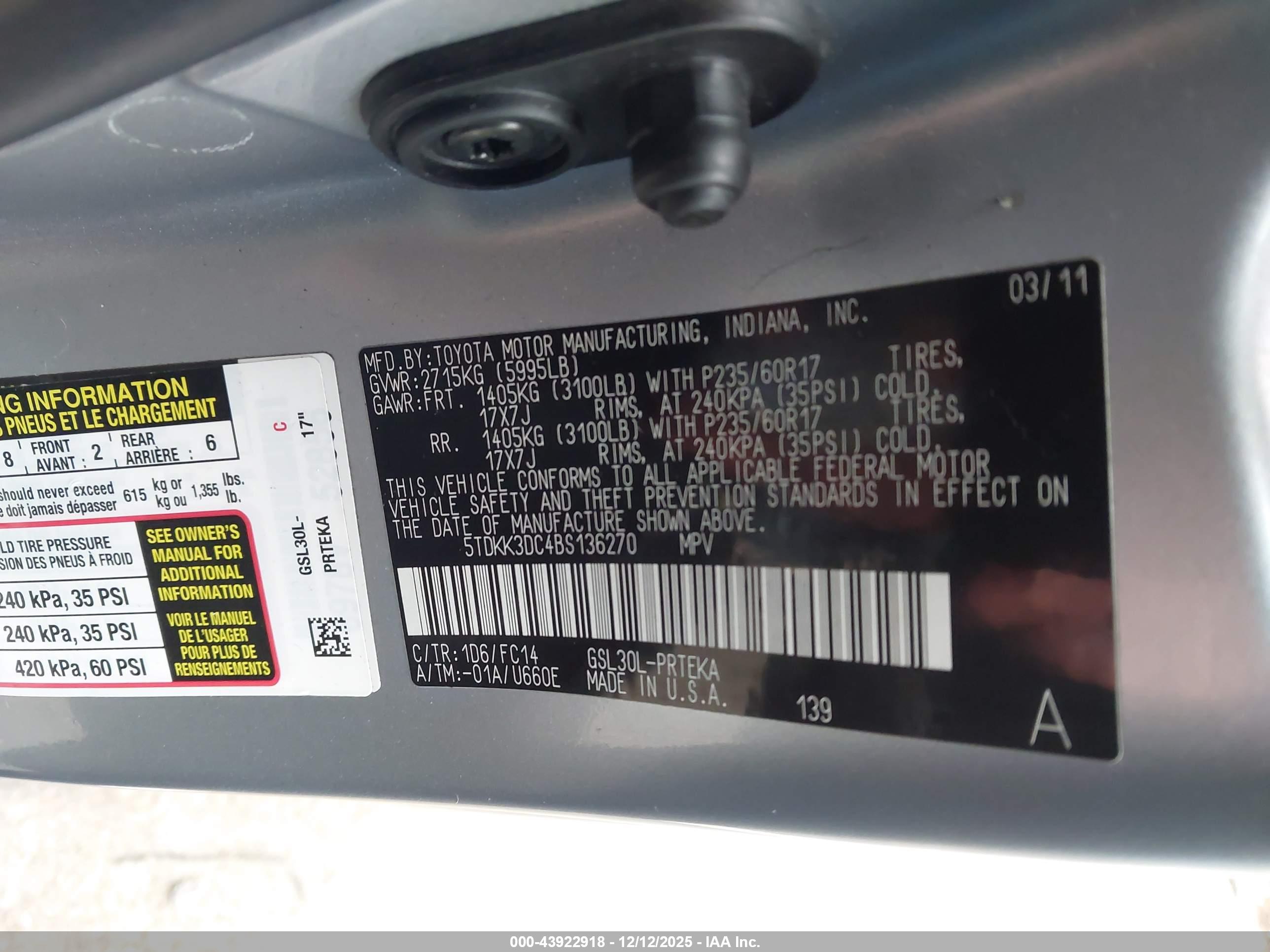 TOYOTA SIENNA image 9