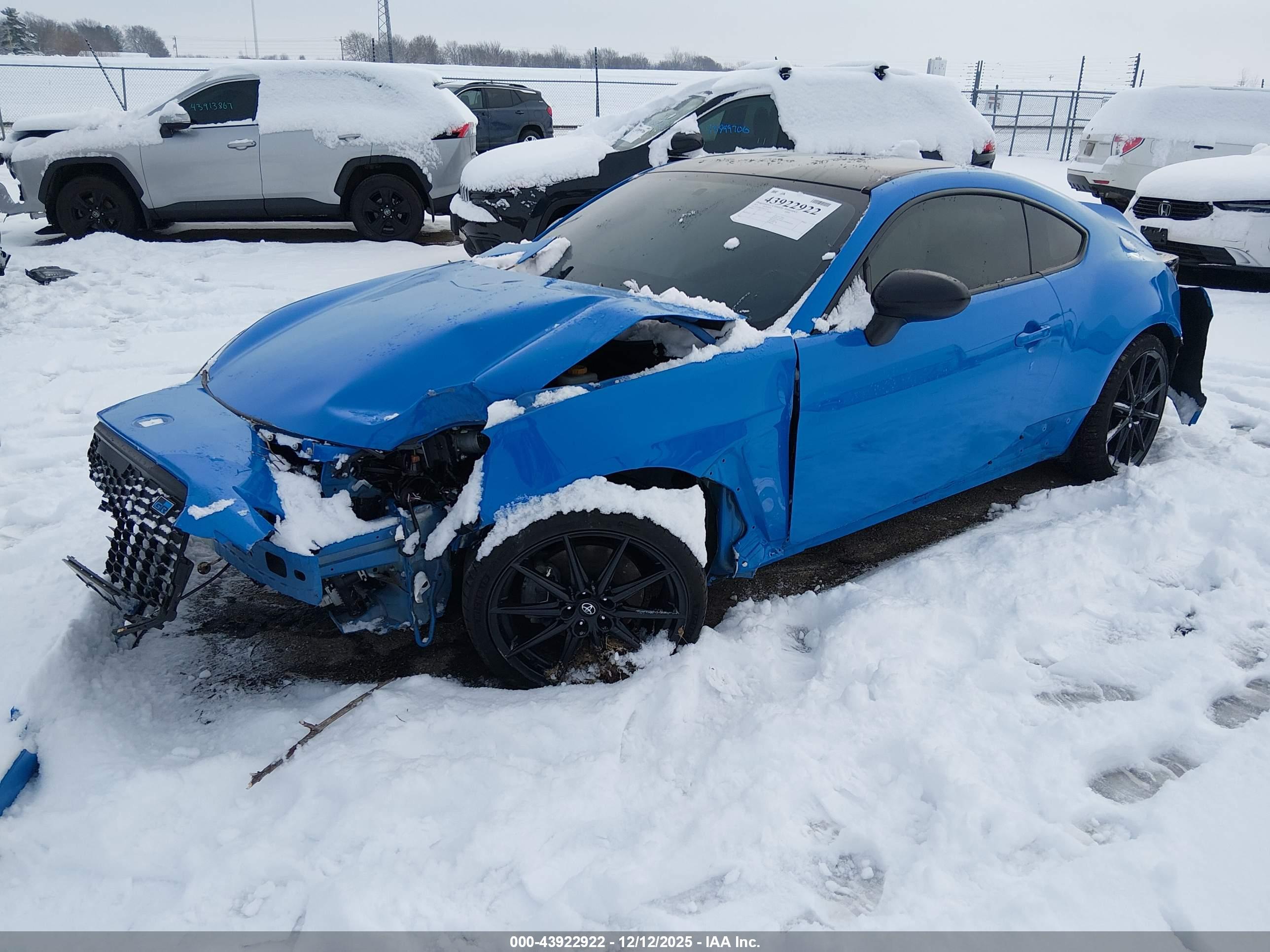 TOYOTA GR86 image 2