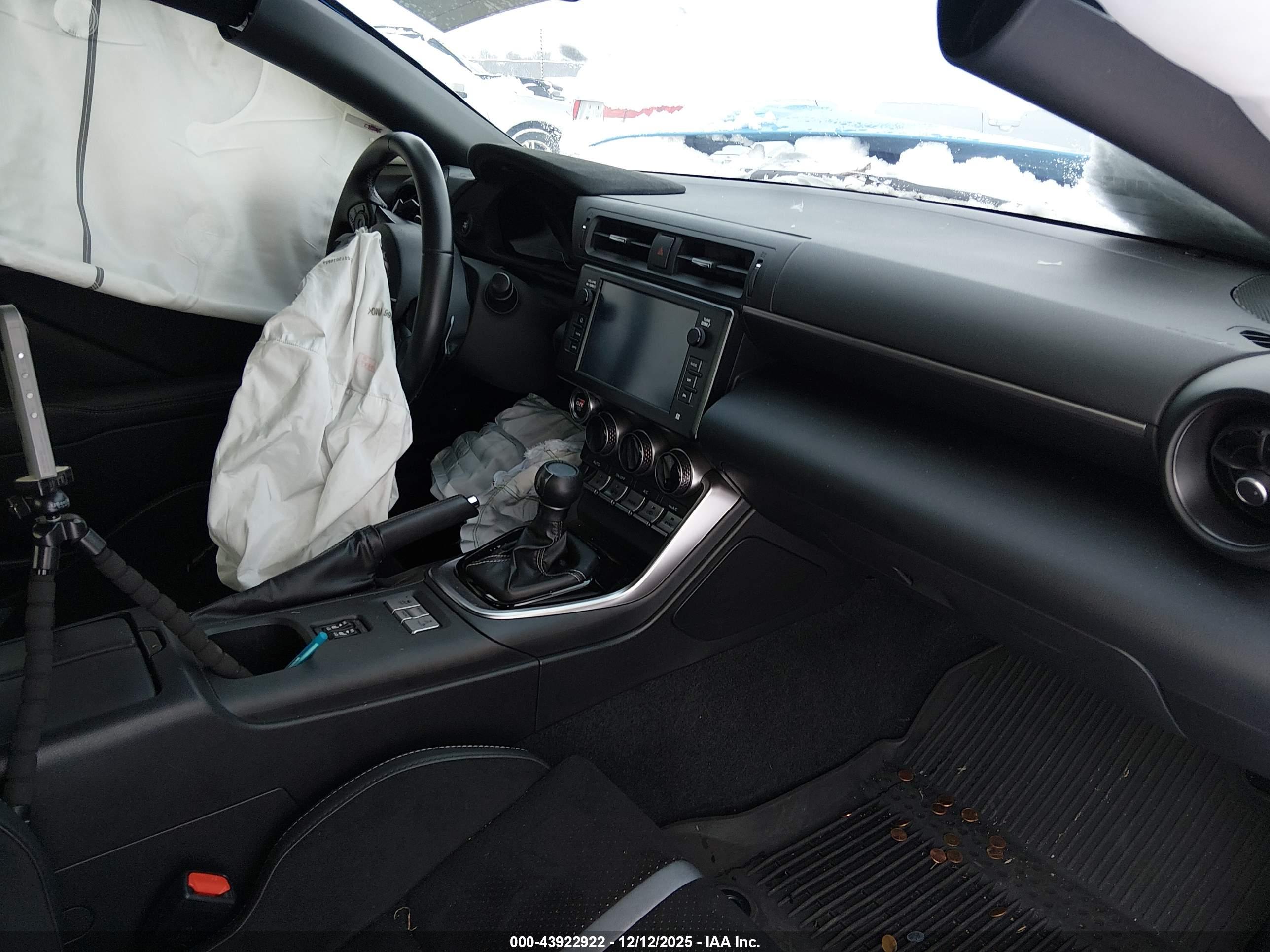 TOYOTA GR86 image 5