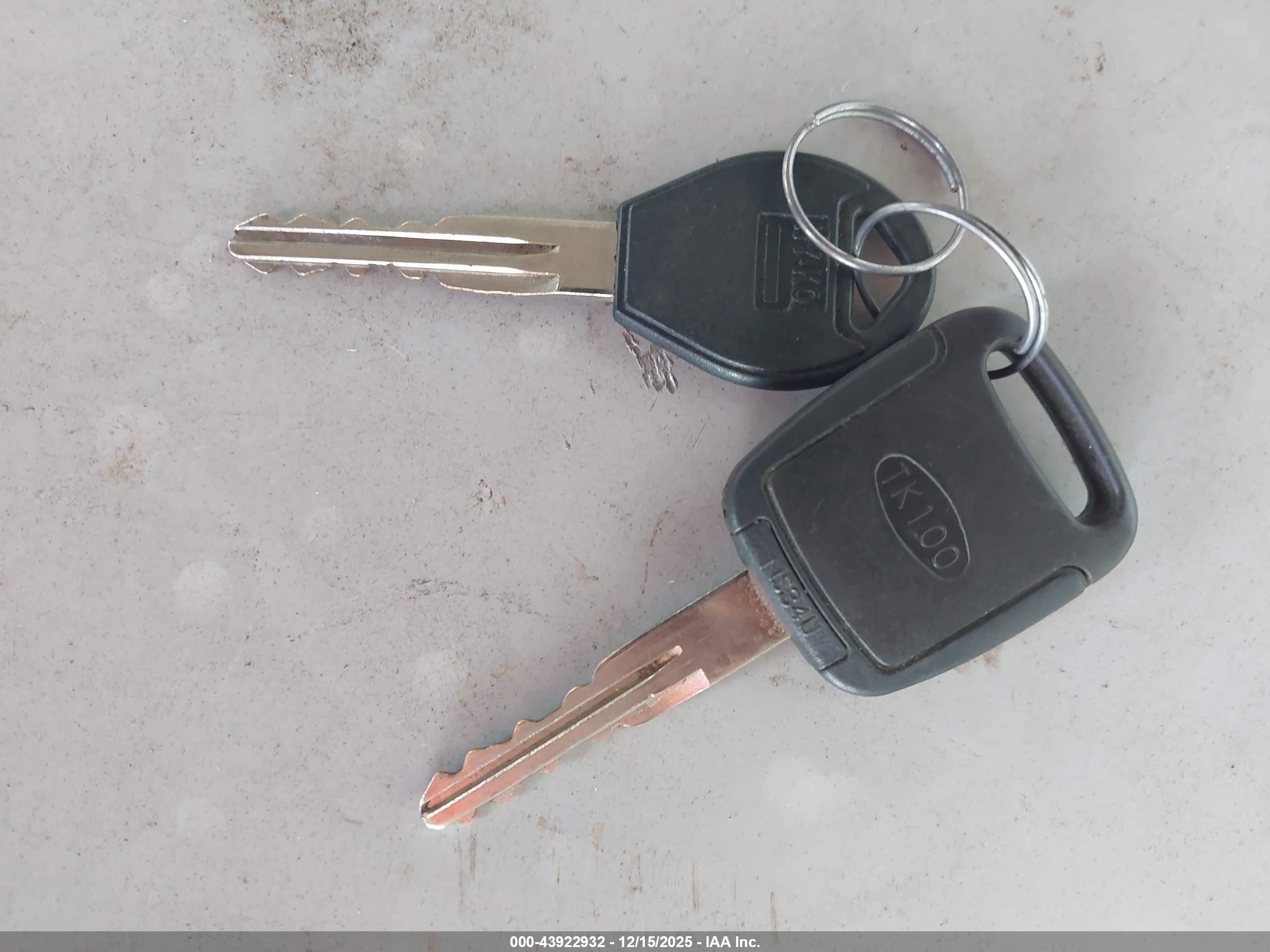 NISSAN FRONTIER image 11
