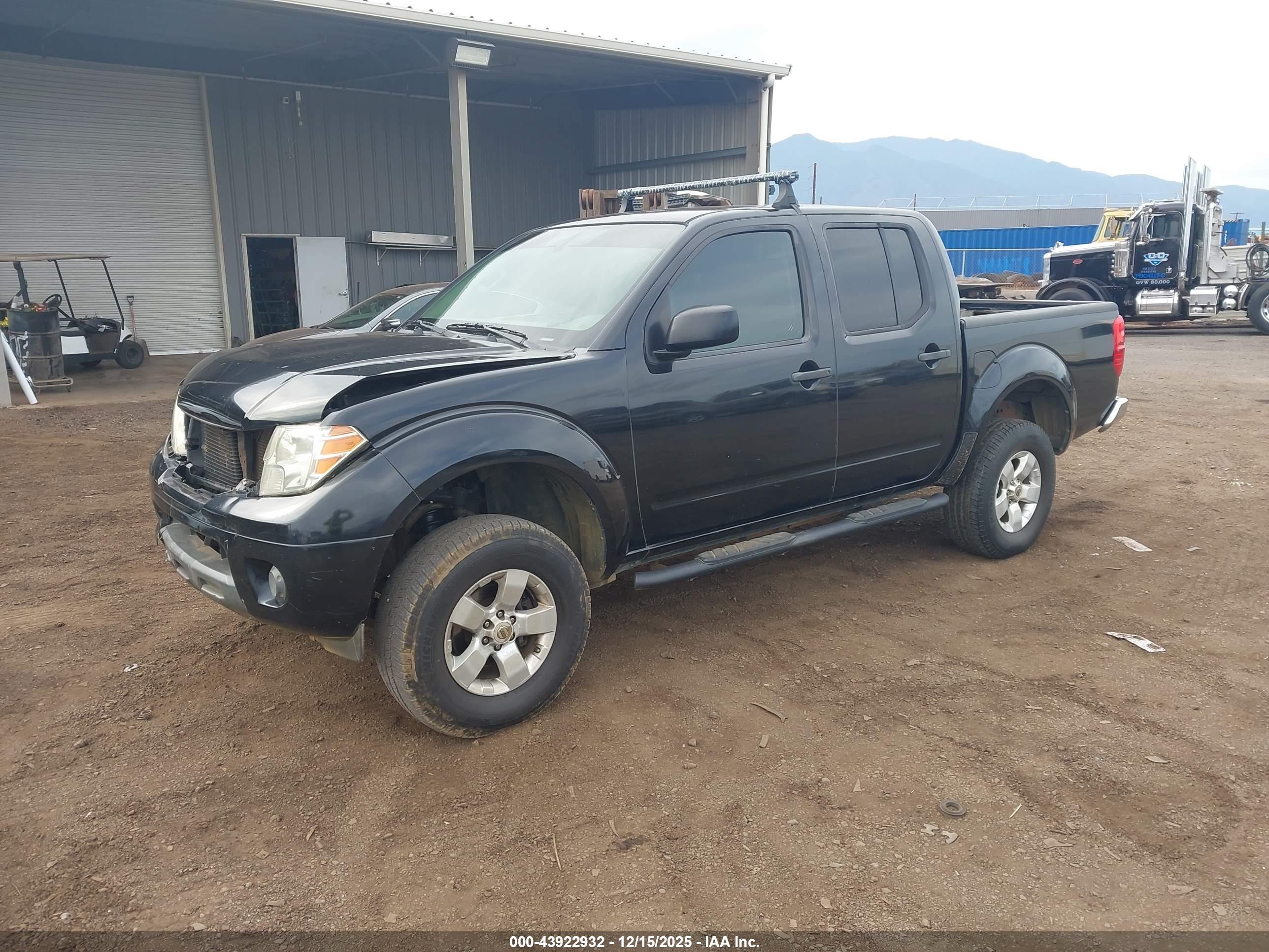 NISSAN FRONTIER image 2