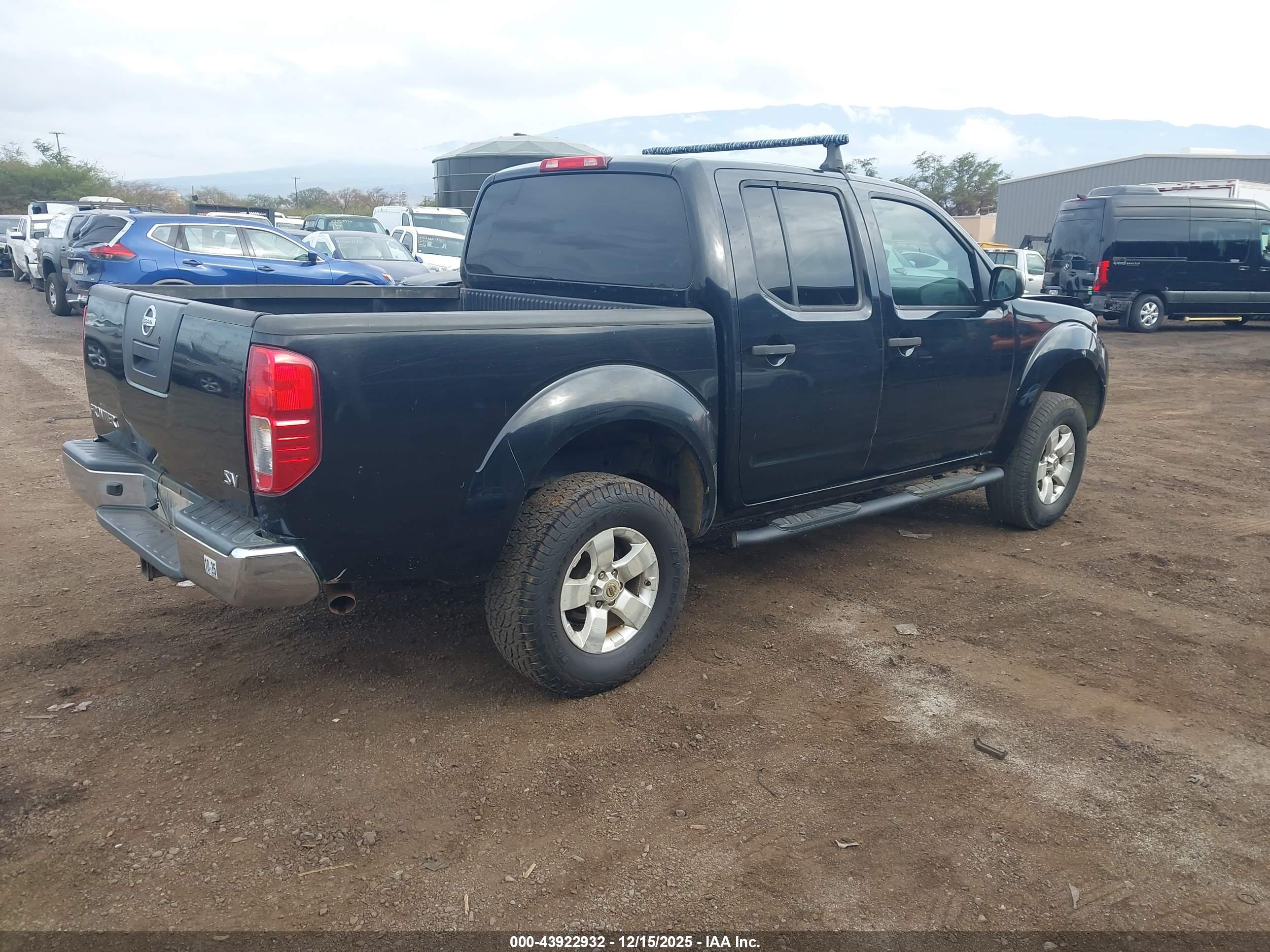NISSAN FRONTIER image 4