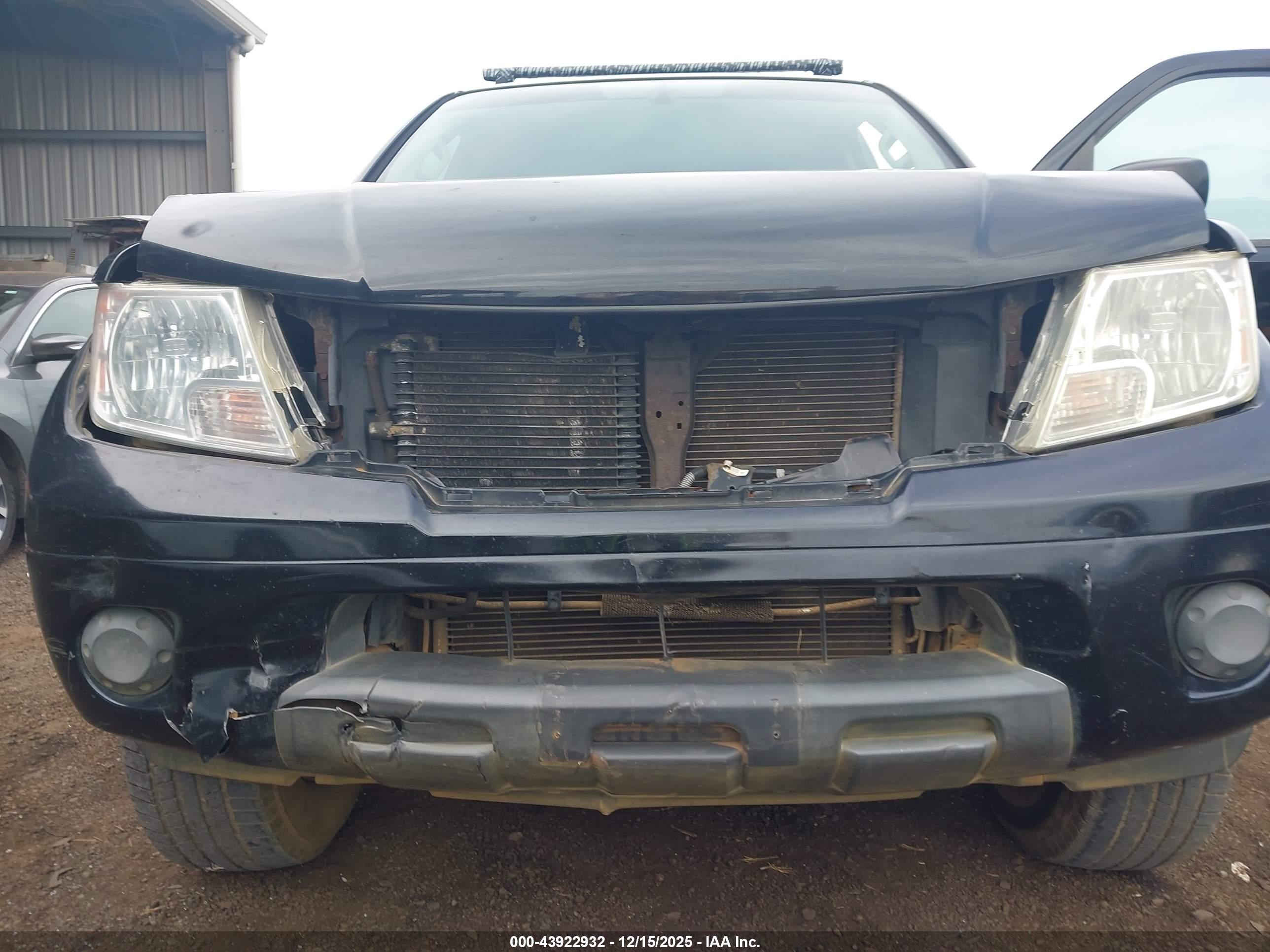 NISSAN FRONTIER image 6