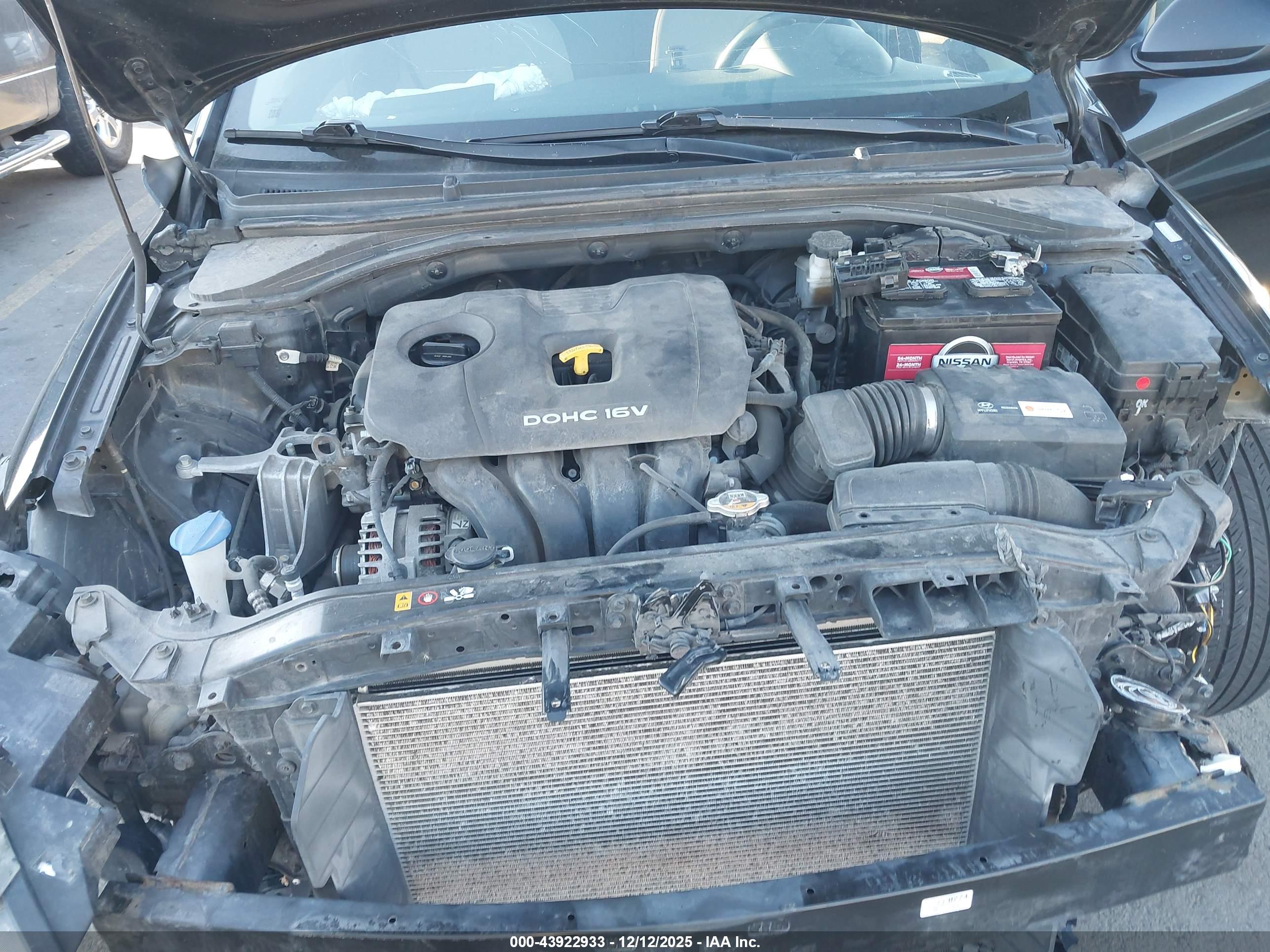 HYUNDAI ELANTRA image 10