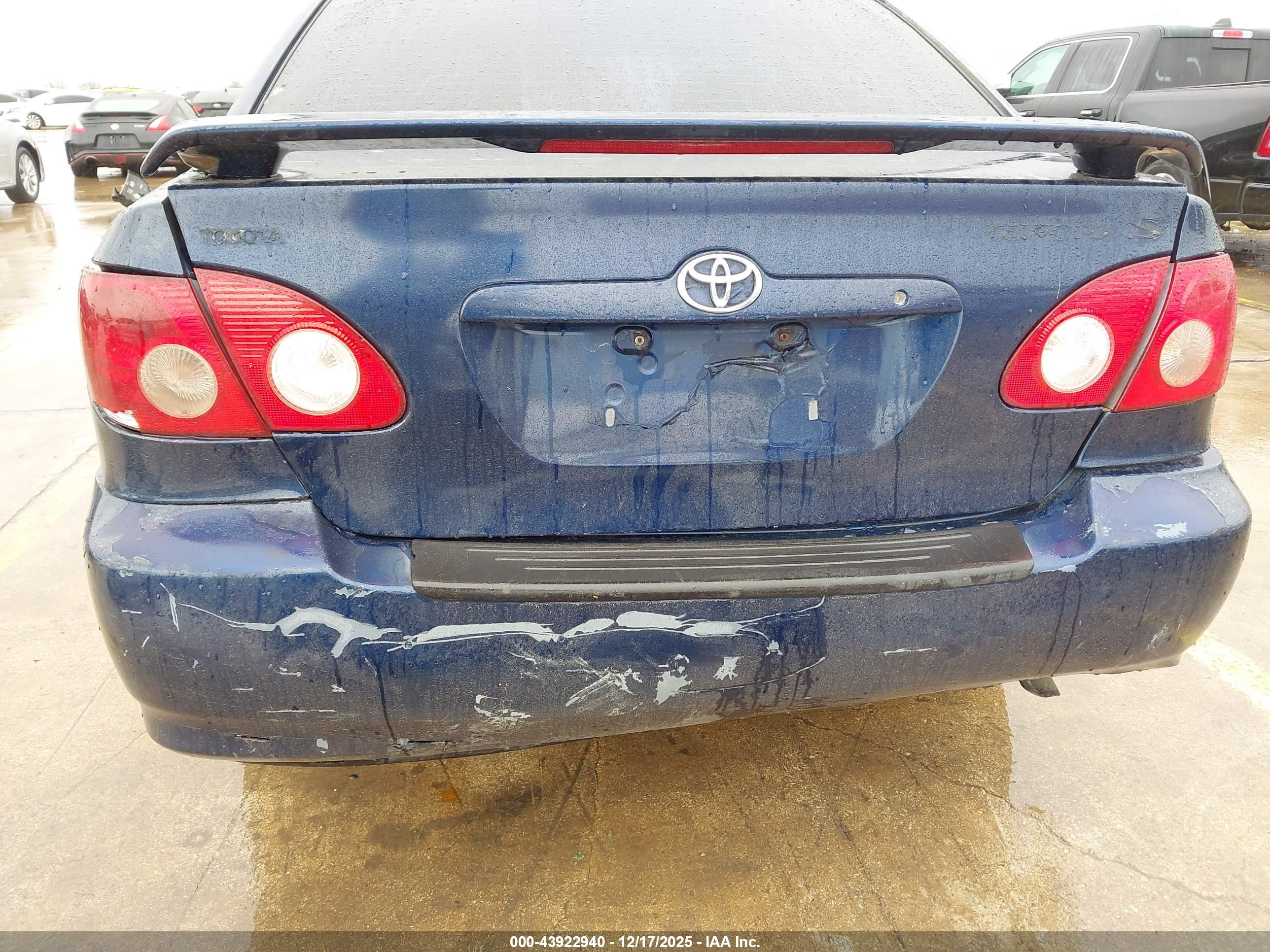 TOYOTA COROLLA image 6