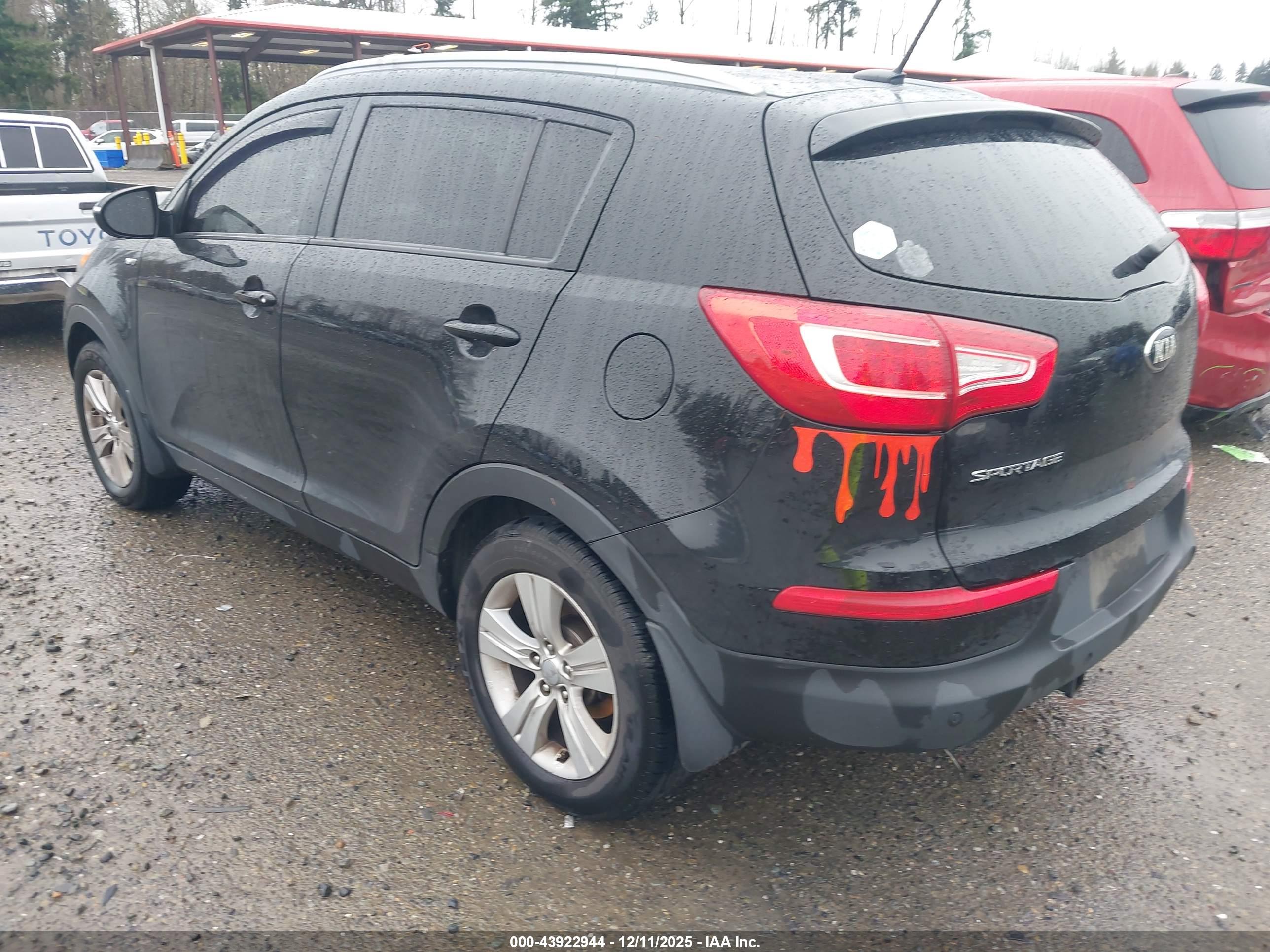 KIA SPORTAGE image 3