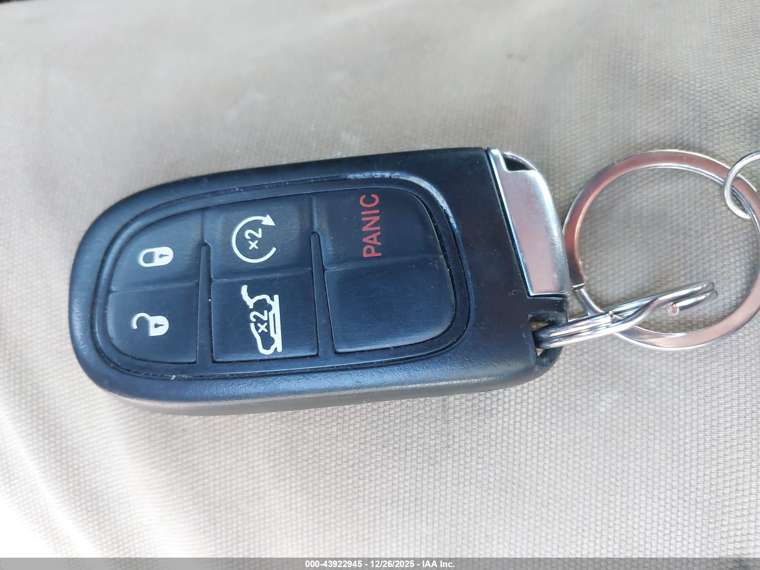 JEEP CHEROKEE image 11