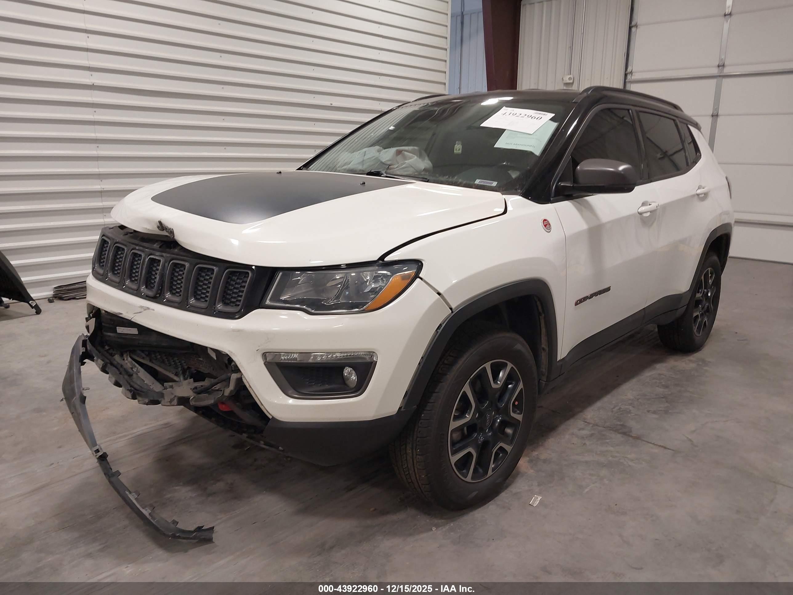 JEEP COMPASS image 2