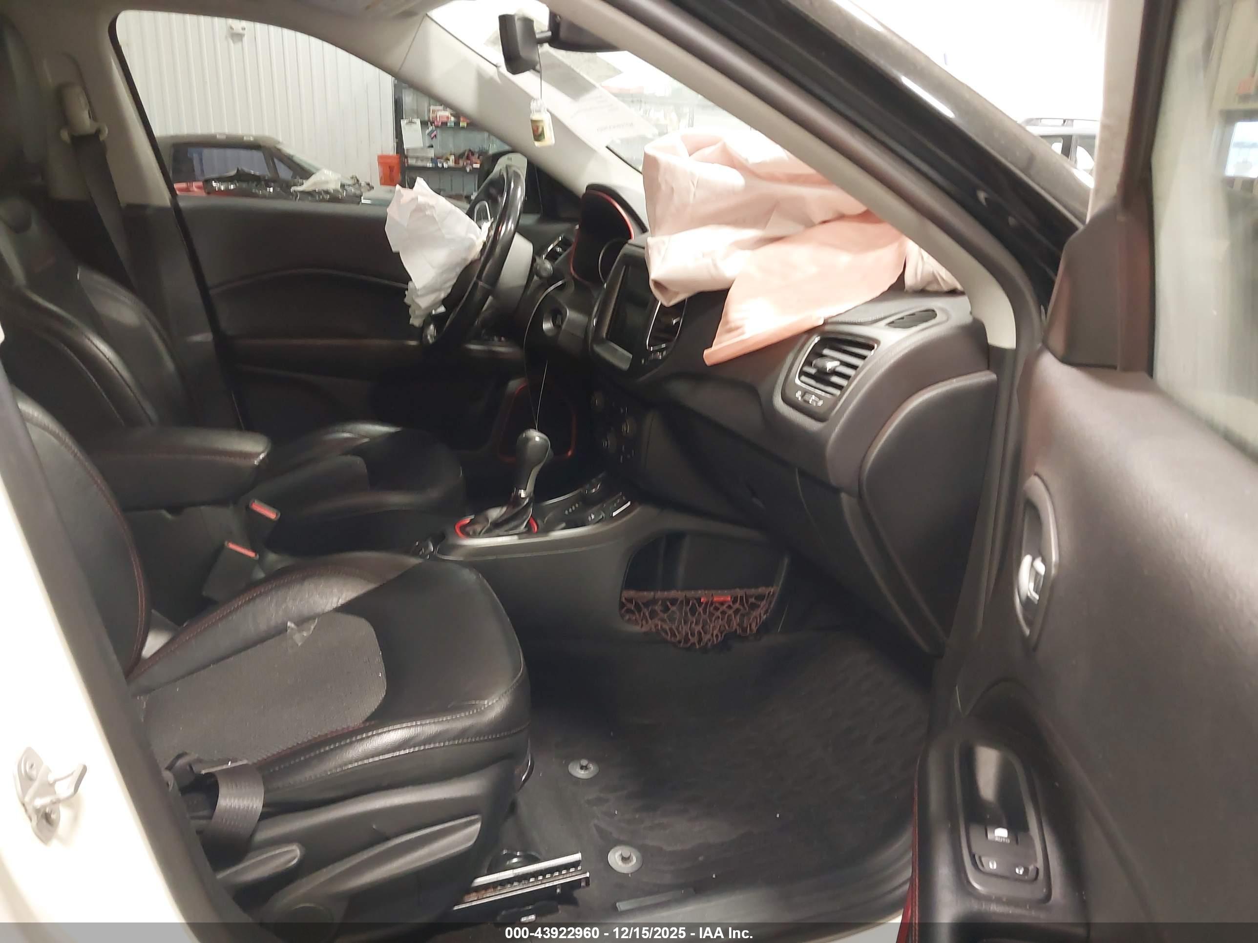 JEEP COMPASS image 5