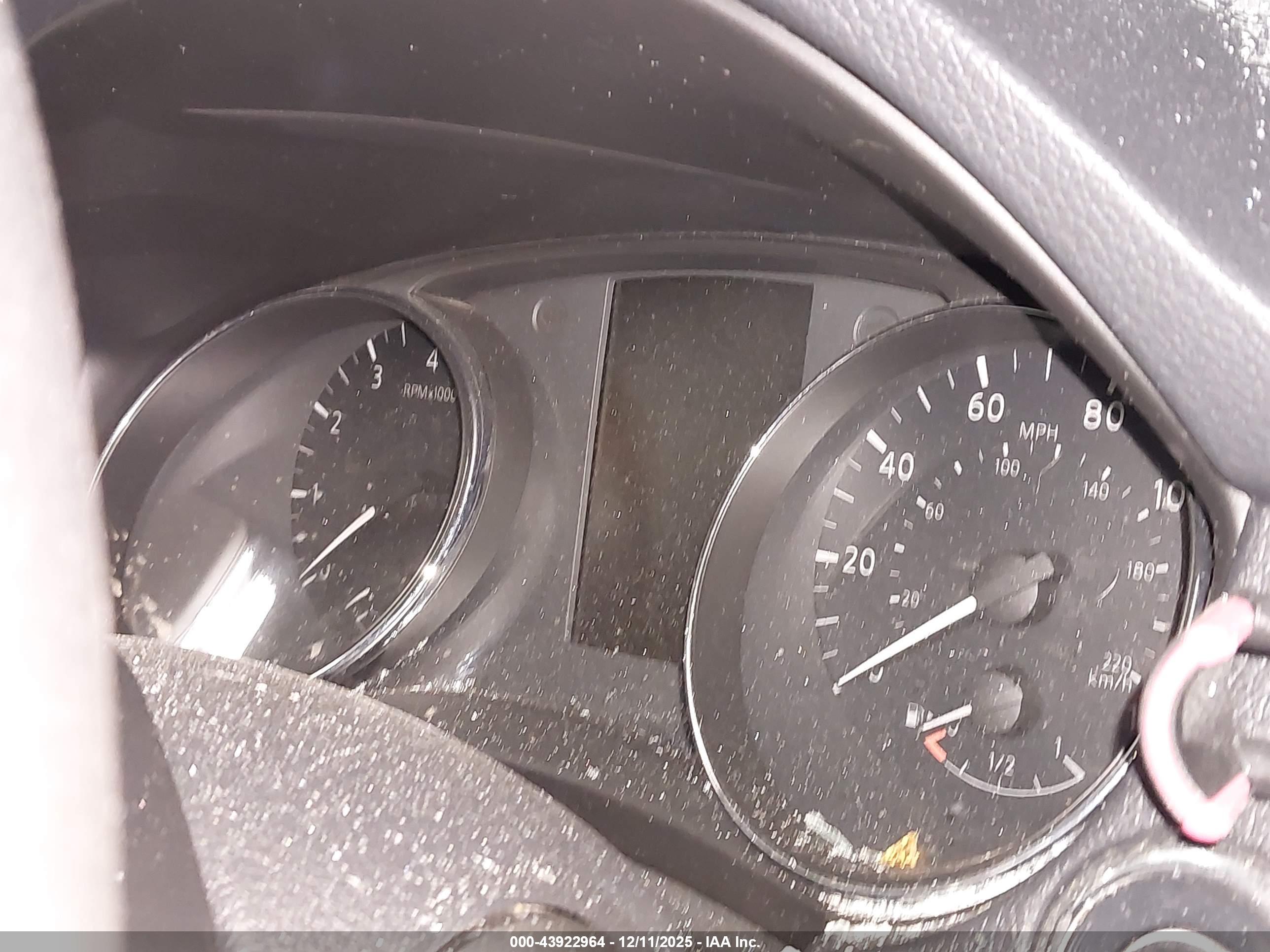 NISSAN ROGUE image 7