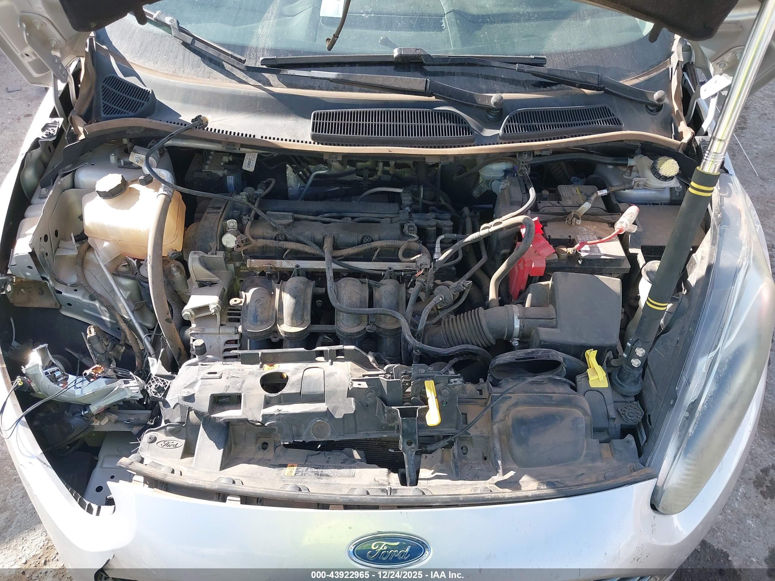 FORD FIESTA image 10