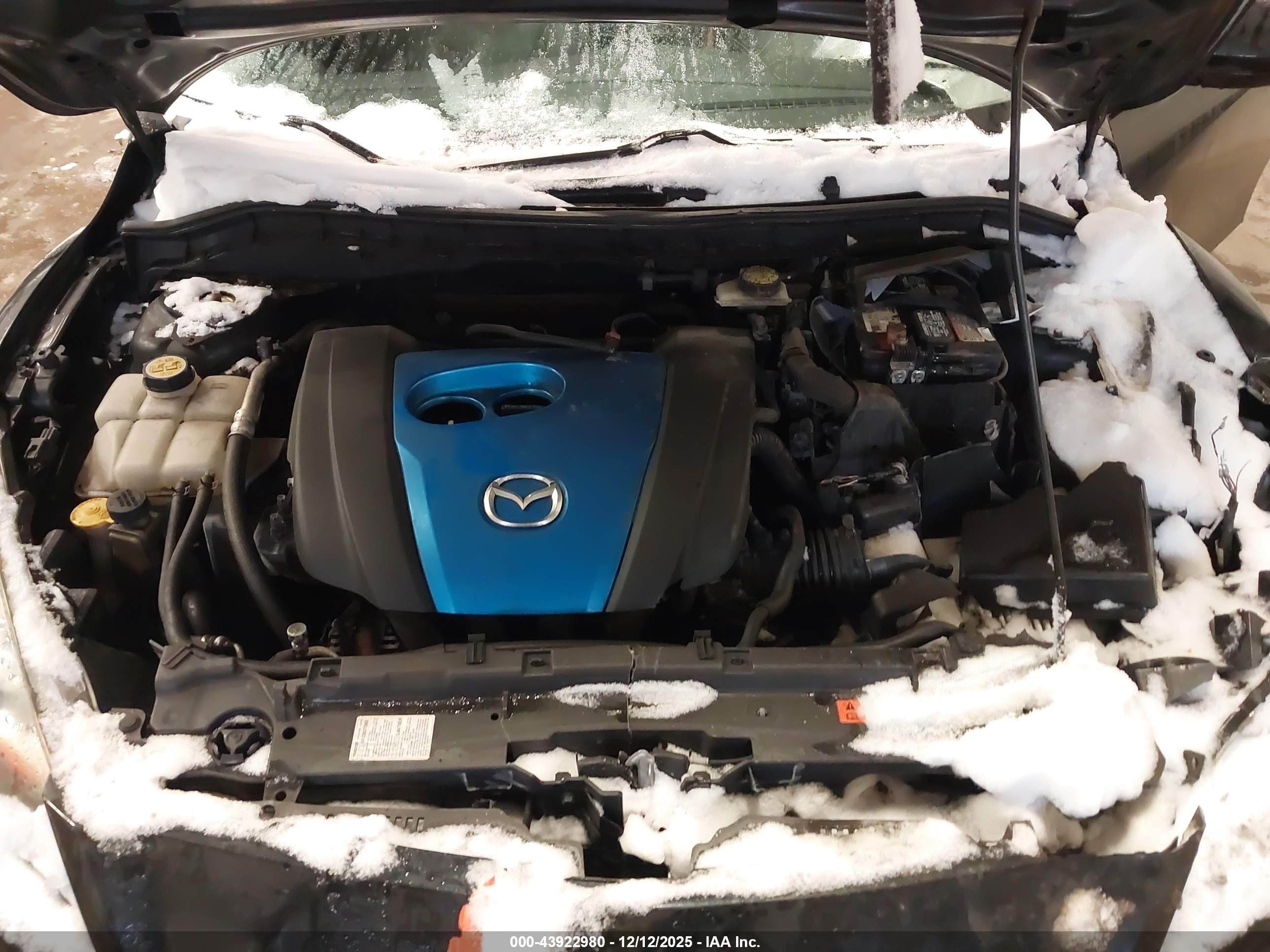 MAZDA MAZDA3 image 10