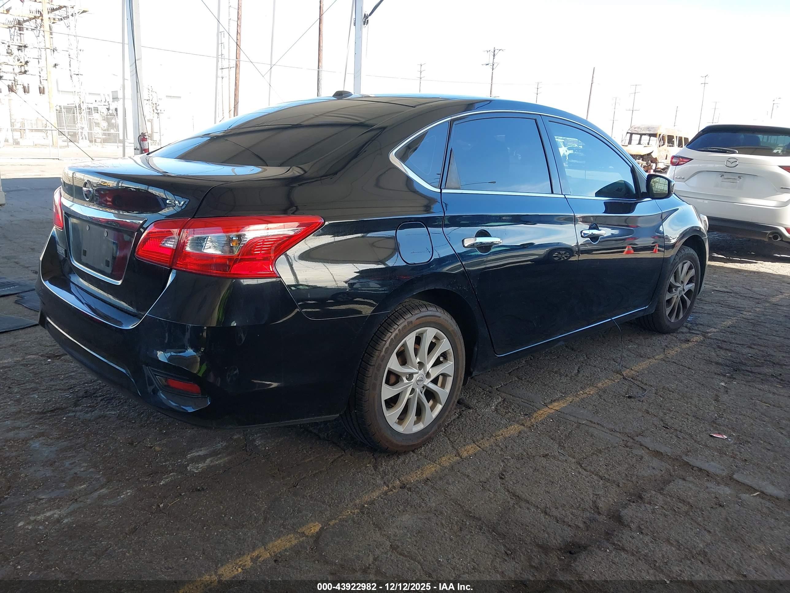 NISSAN SENTRA image 4