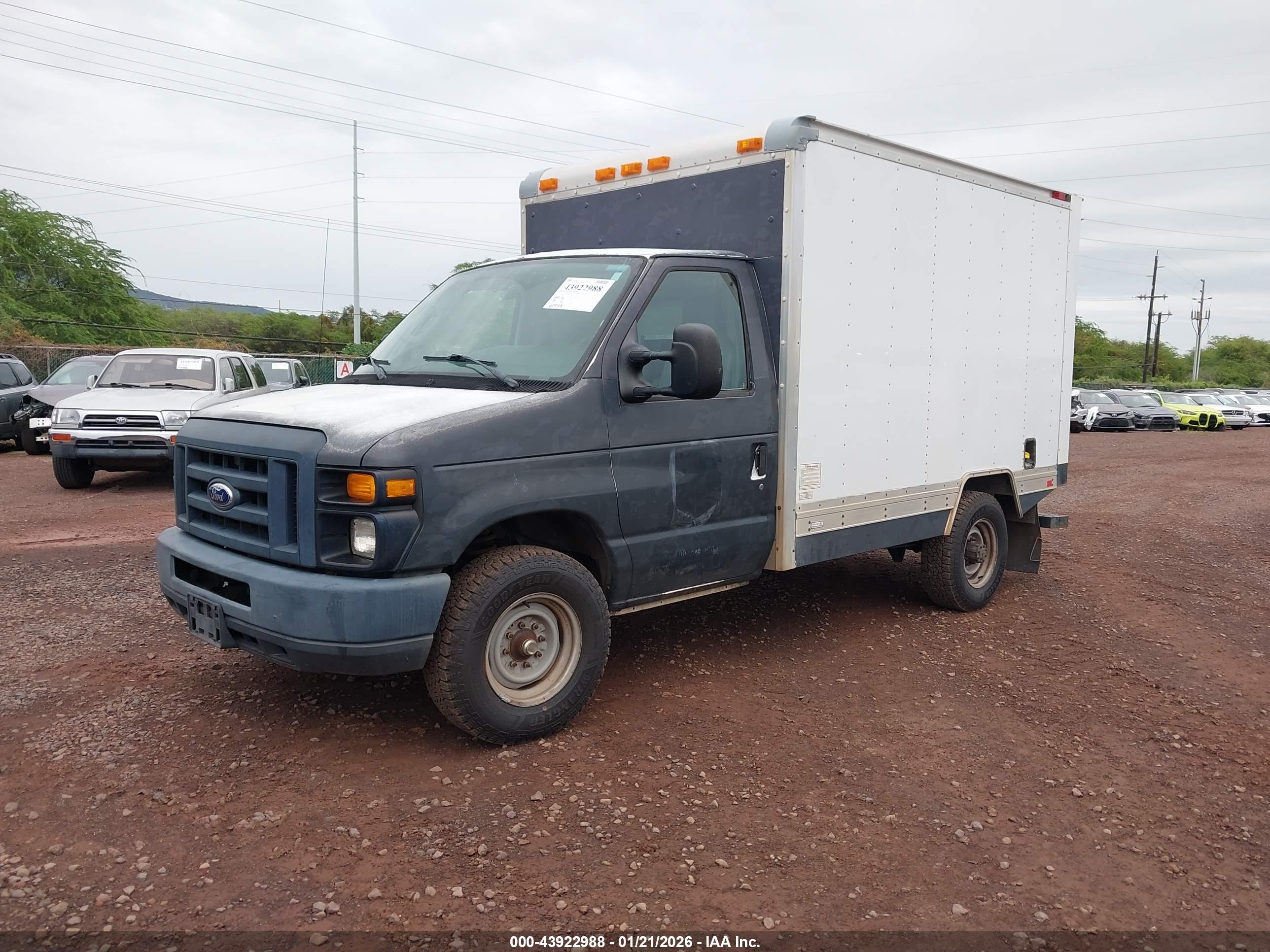 FORD E-350 image 2