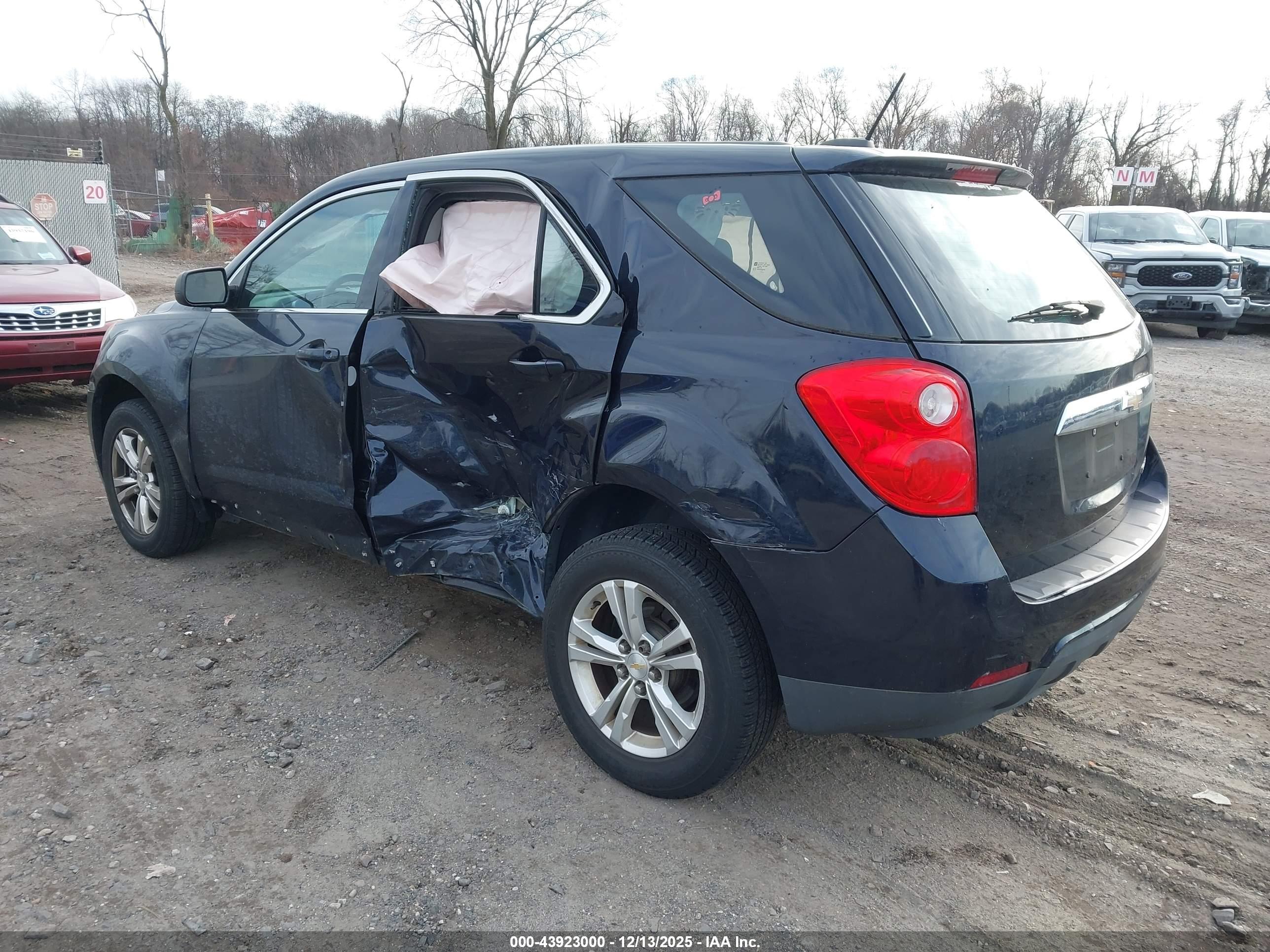 CHEVROLET EQUINOX image 3