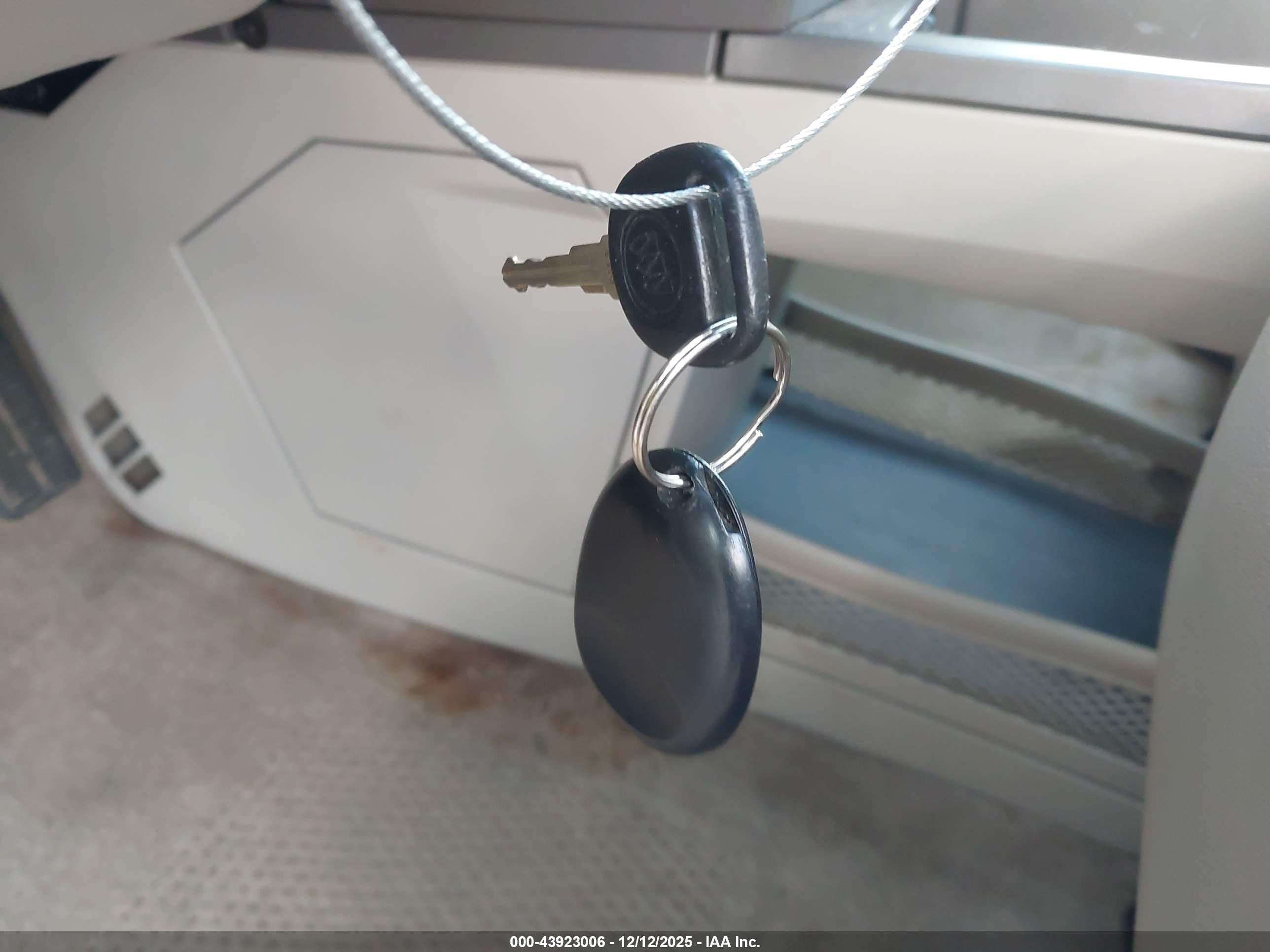 BUICK RENDEZVOUS image 11