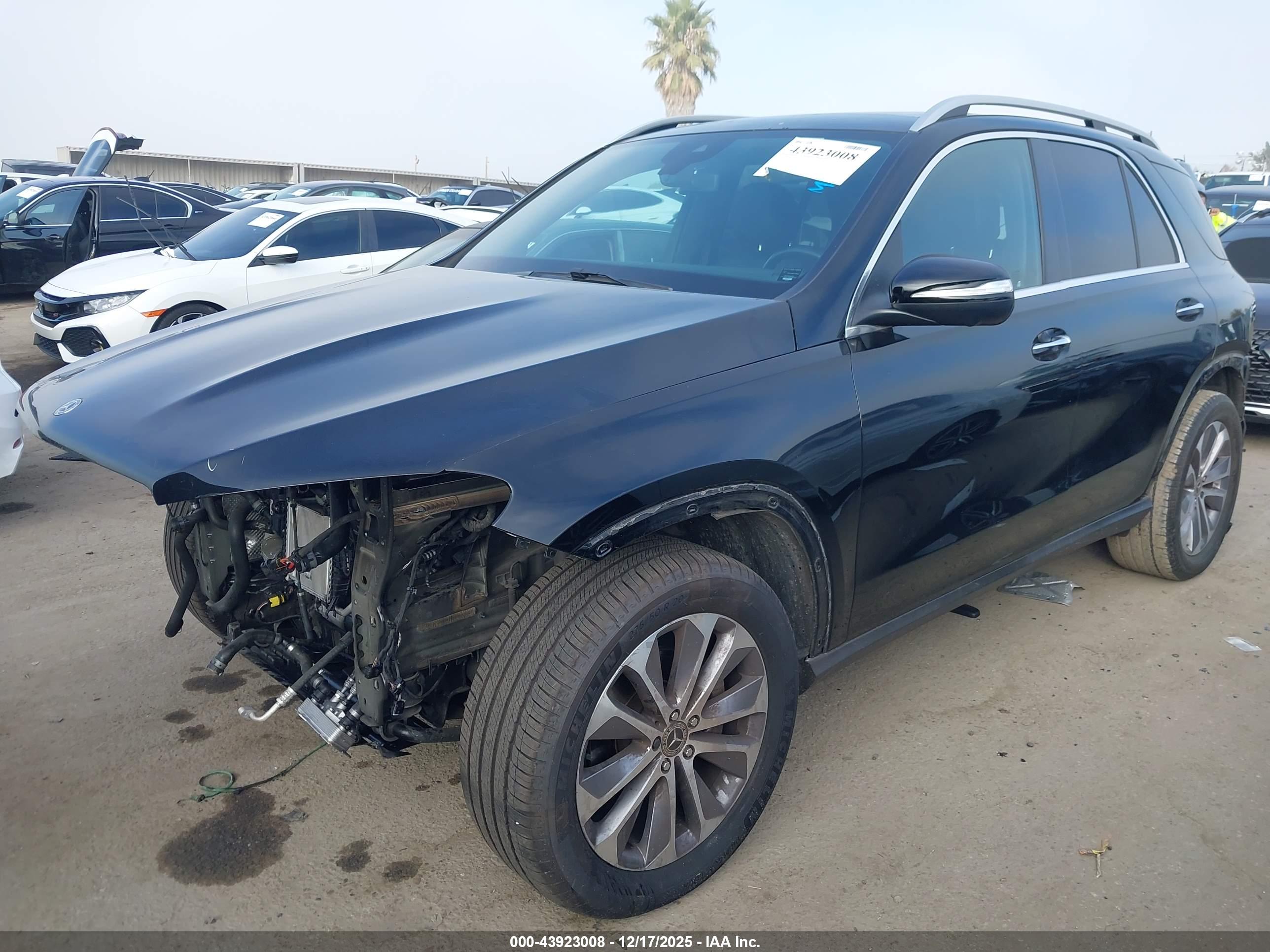 MERCEDES-BENZ GLE image 2