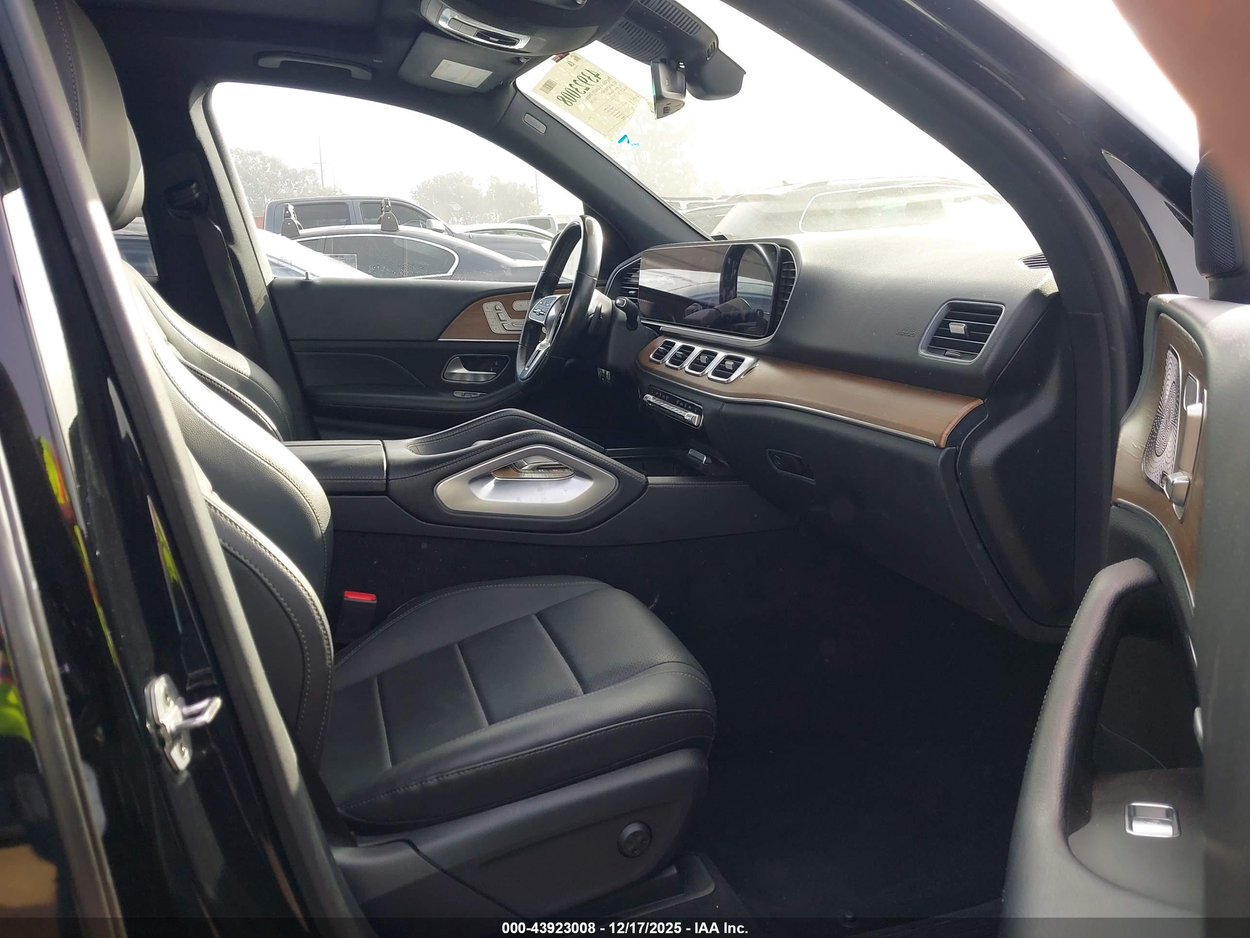 MERCEDES-BENZ GLE image 5