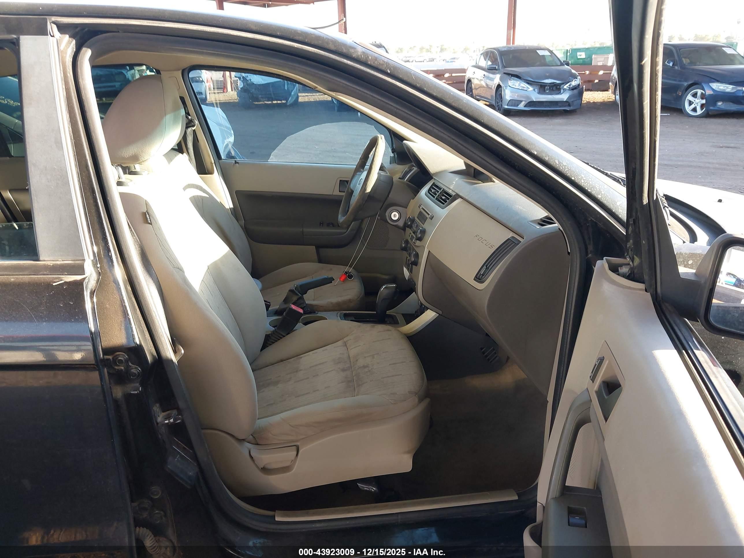 FORD FOCUS image 5