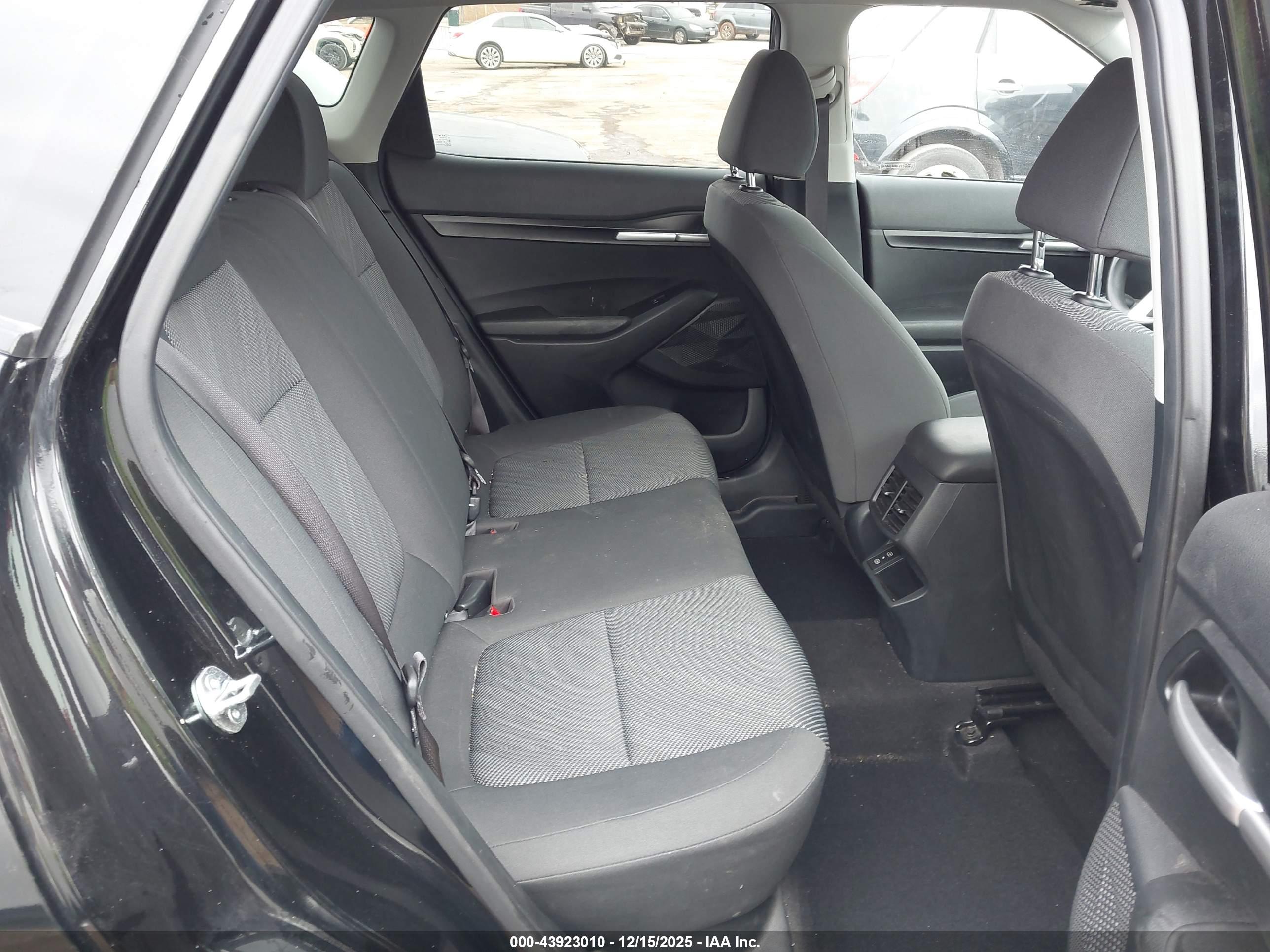 KIA SELTOS image 8