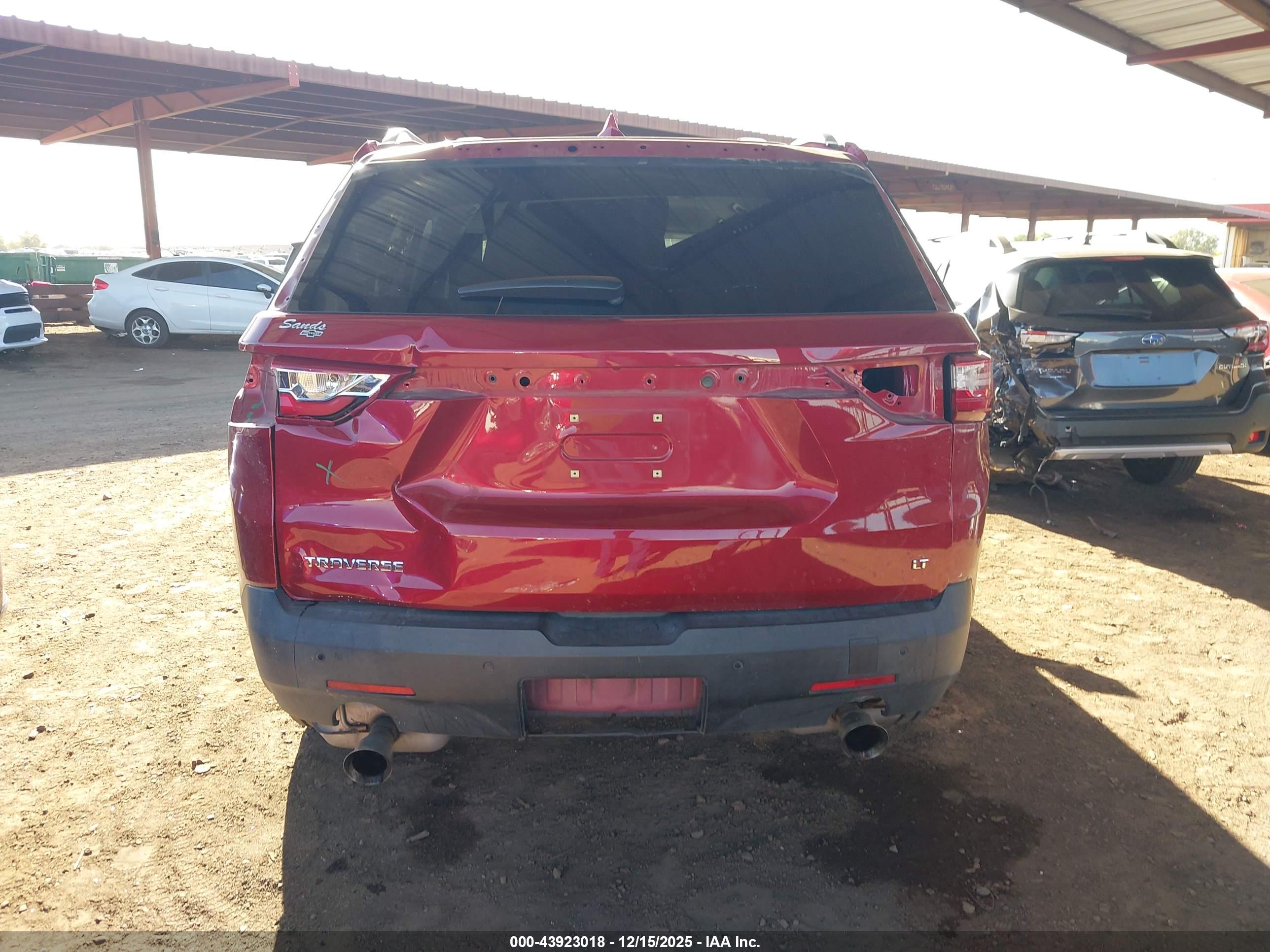 CHEVROLET TRAVERSE image 6